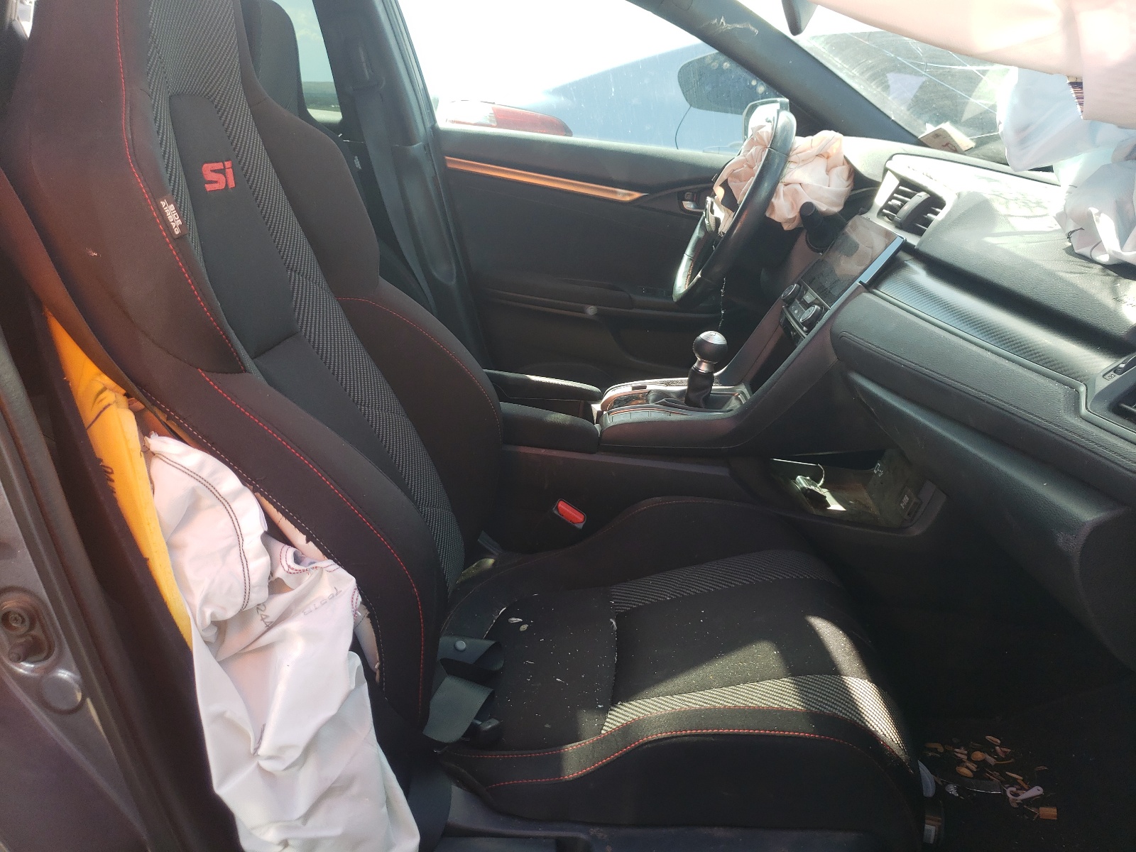 Photo 5 from auction – 2018 HONDA CIVIC SI with VIN 2HGFC1E53JH705787