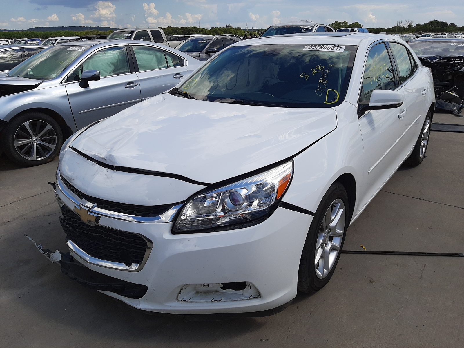 Photo 2 from auction – 2015 CHEVROLET MALIBU 1LT with VIN 1G11C5SL1FF279571
