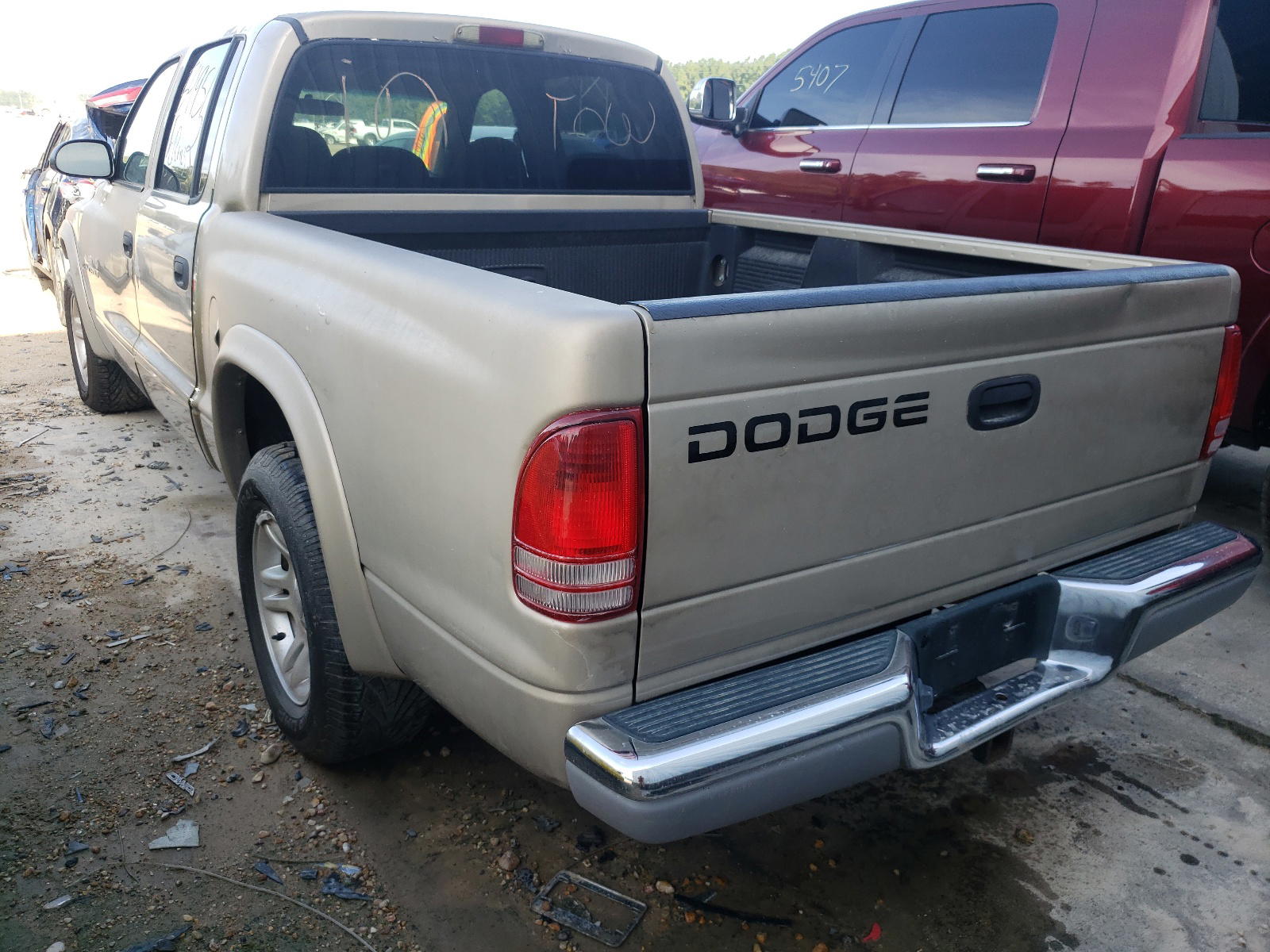 Photo 3 from auction – 2002 DODGE DAKOTA with VIN 1B7HL48N82S716914