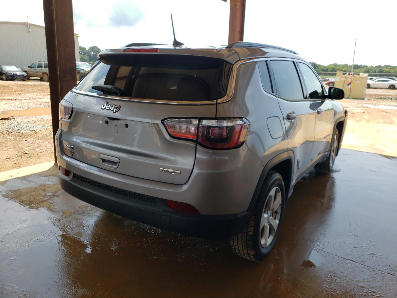 Photo 4 from auction – 2019 JEEP COMPASS LA with VIN 3C4NJDBB3KT595733