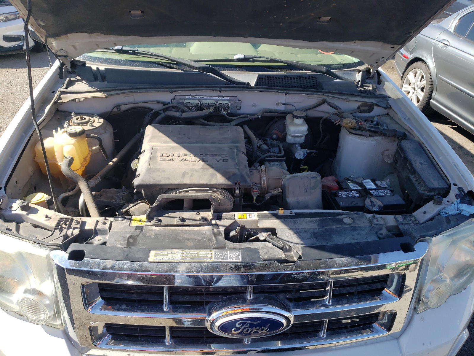 Photo 7 from auction – 2011 FORD ESCAPE XLT with VIN 1FMCU9DG1BKA51099