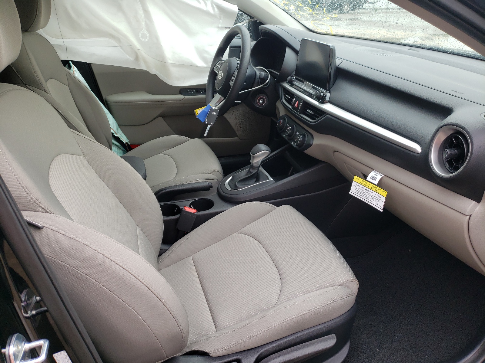 Photo 5 from auction – 2021 KIA FORTE FE with VIN 3KPF24AD7ME390475