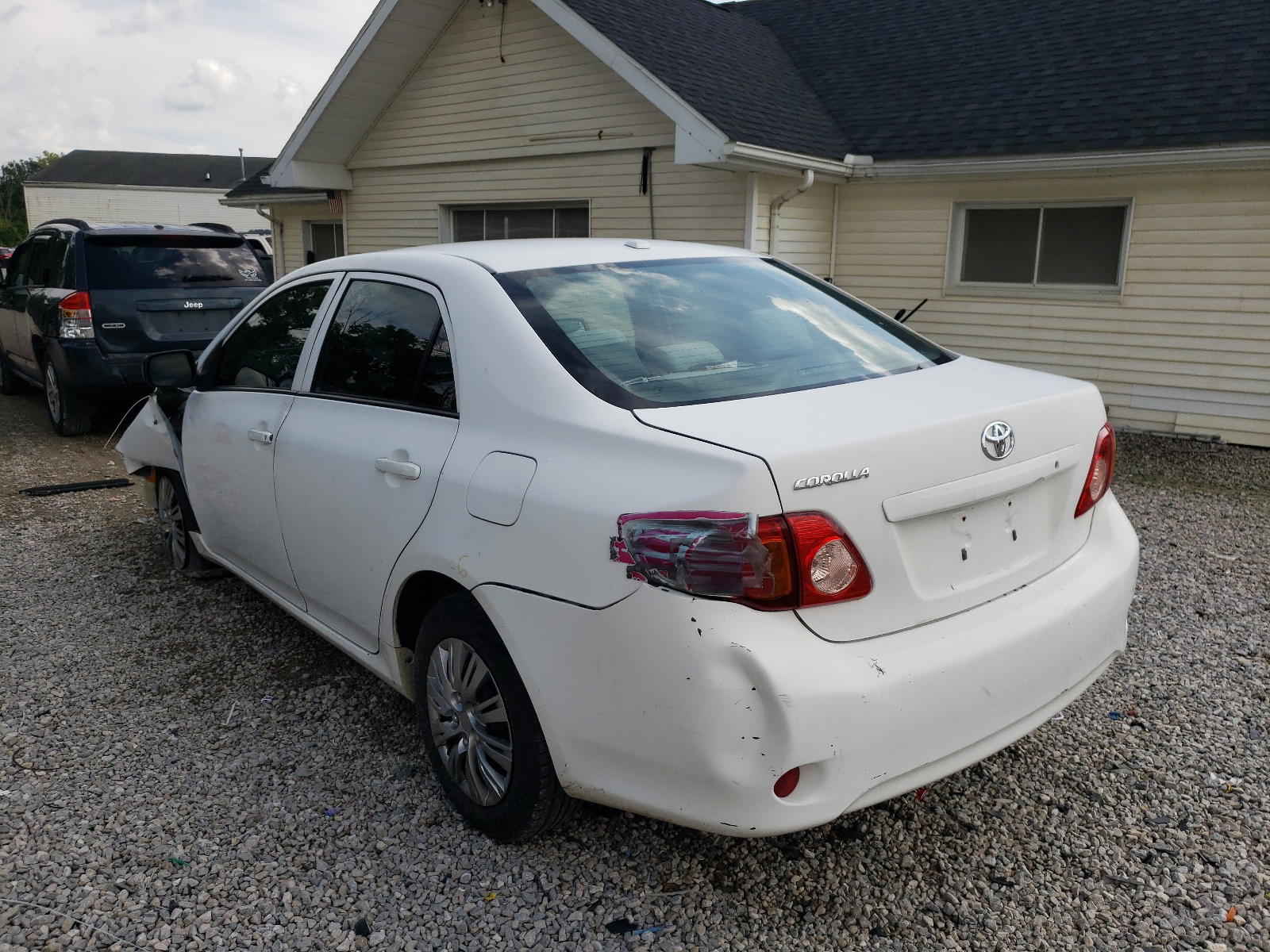 Photo 3 from auction – 2010 TOYOTA COROLLA BA with VIN 2T1BU4EEXAC326775