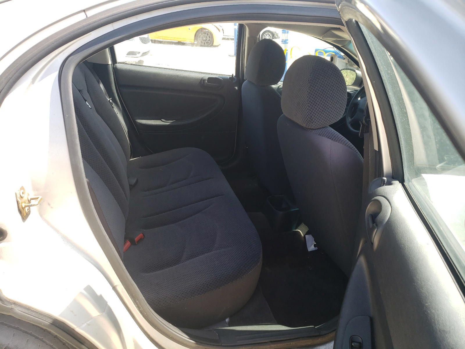 Photo 17 from auction – 2004 DODGE STRATUS SE with VIN 1B3EL36X94N112700