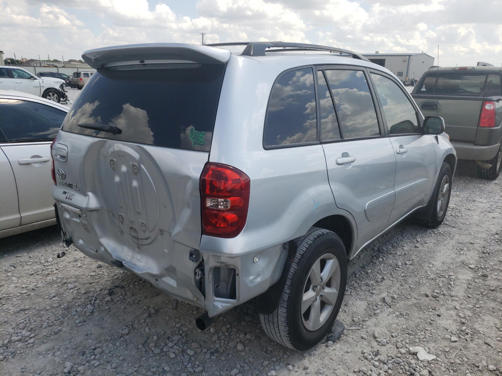 Photo 4 from auction – 2005 TOYOTA RAV4 with VIN JTEGD20V950095641