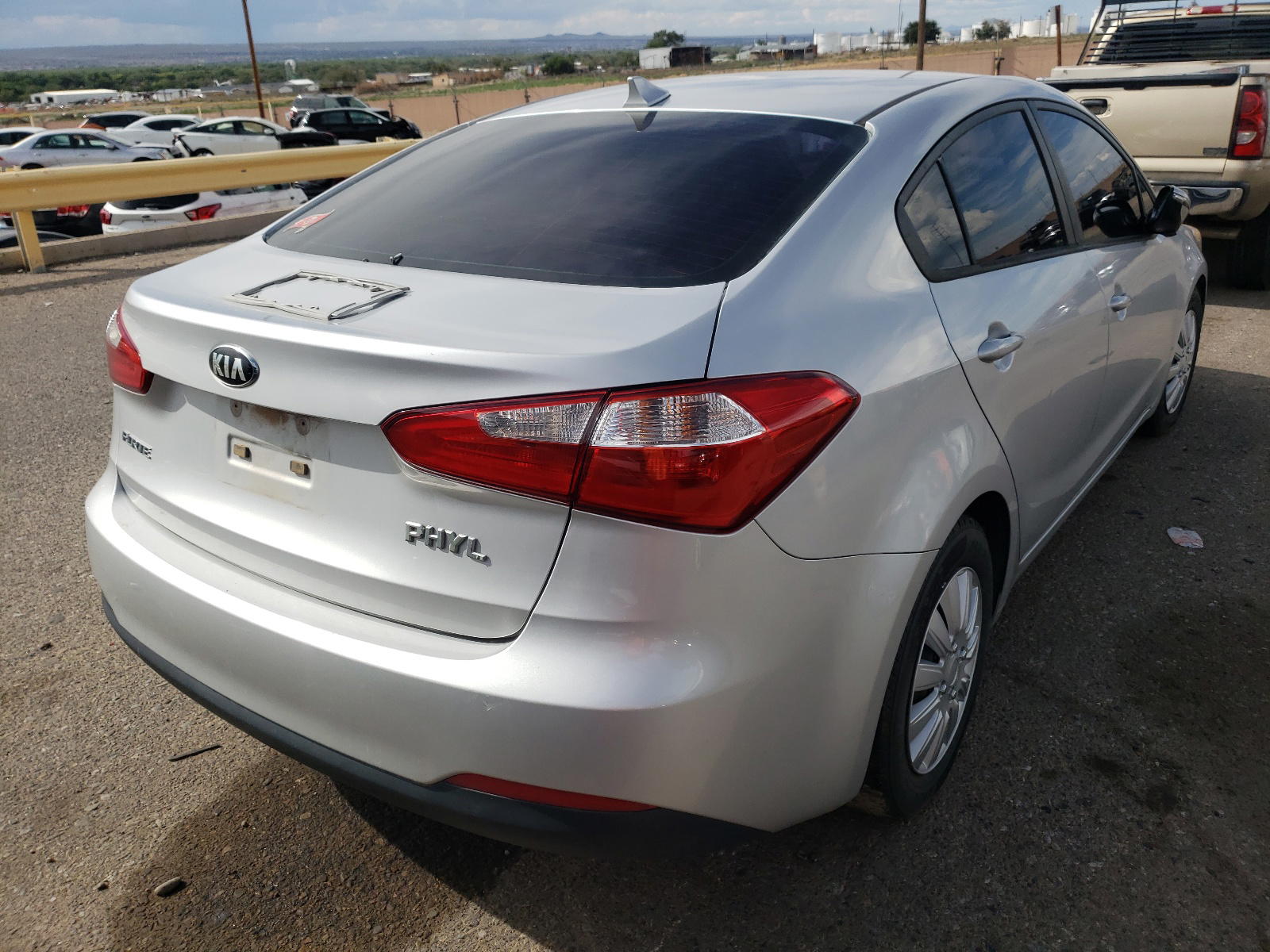 Photo 4 from auction – 2015 KIA FORTE LX with VIN KNAFX4A60F5426229
