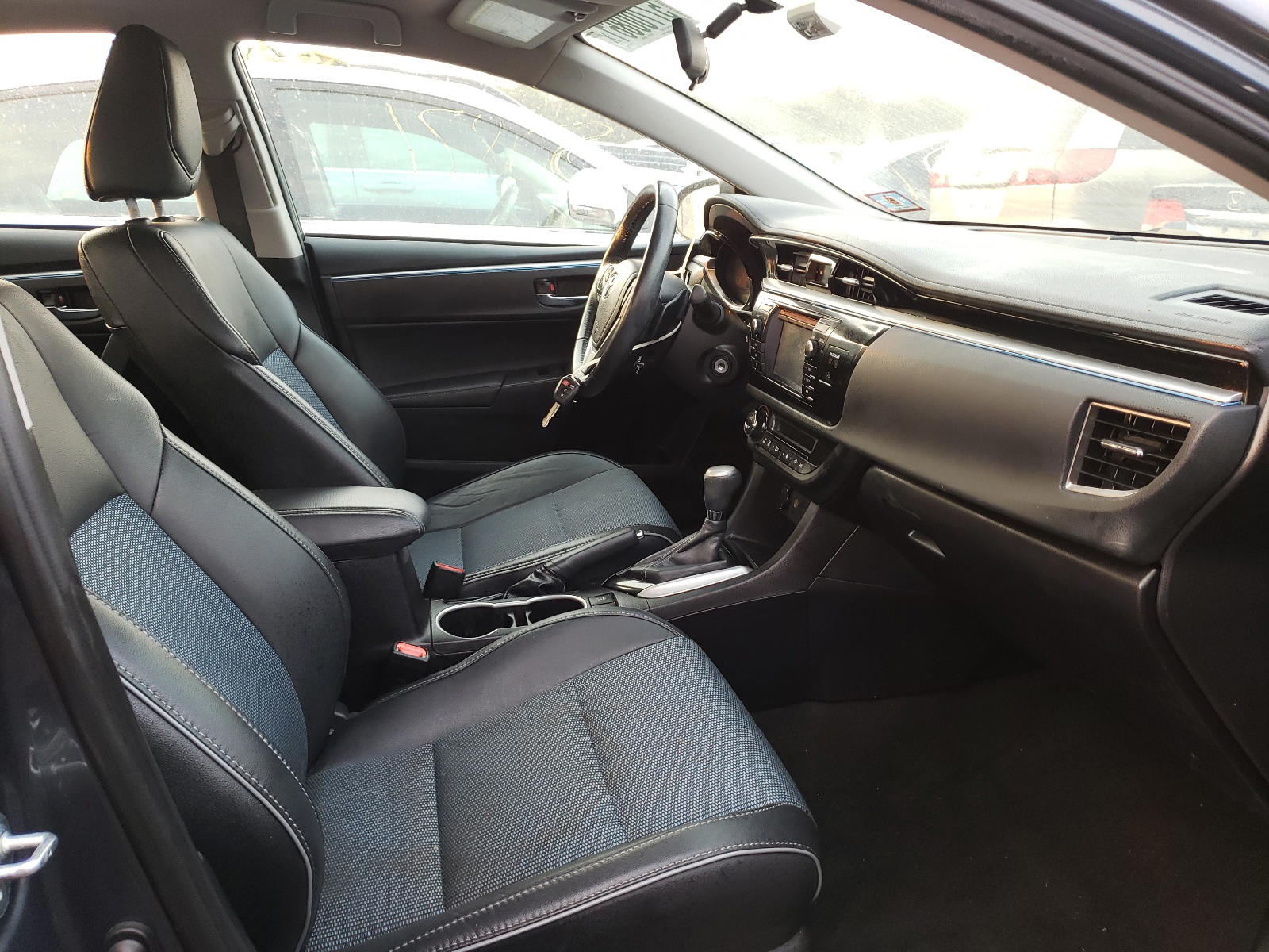 Photo 5 from auction – 2015 TOYOTA COROLLA L with VIN 2T1BURHE2FC422979