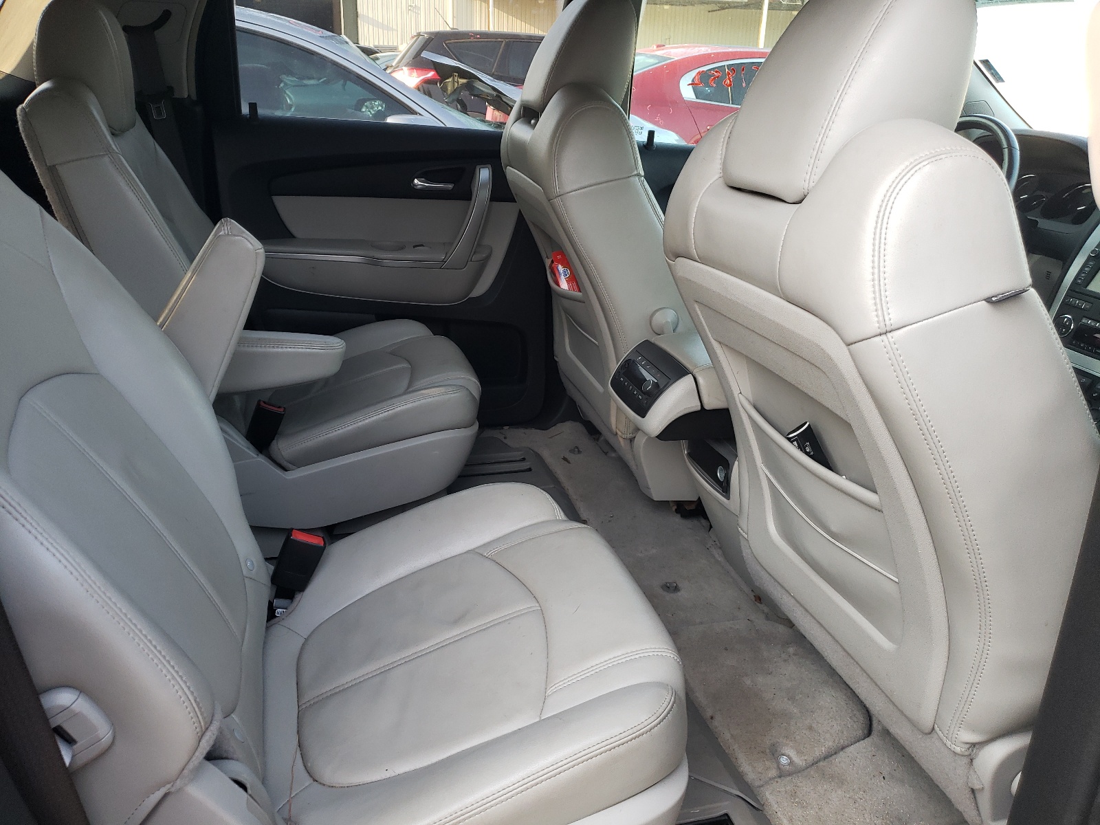 Photo 6 from auction – 2009 GMC ACADIA SLT with VIN 1GKER23DX9J155785