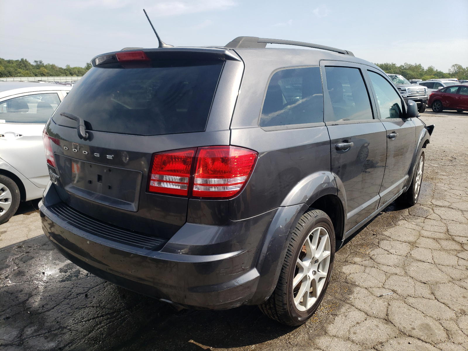 Photo 4 from auction – 2018 DODGE JOURNEY SE with VIN 3C4PDCAB3JT208947