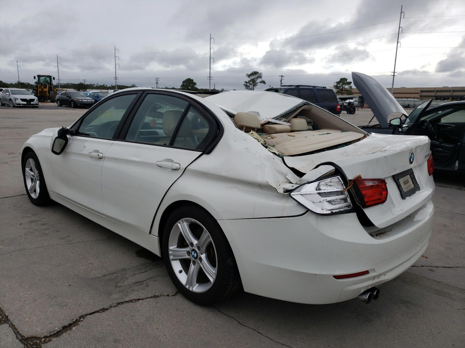 Photo 3 from auction – 2013 BMW 328 I with VIN WBA3A5C58DF357280