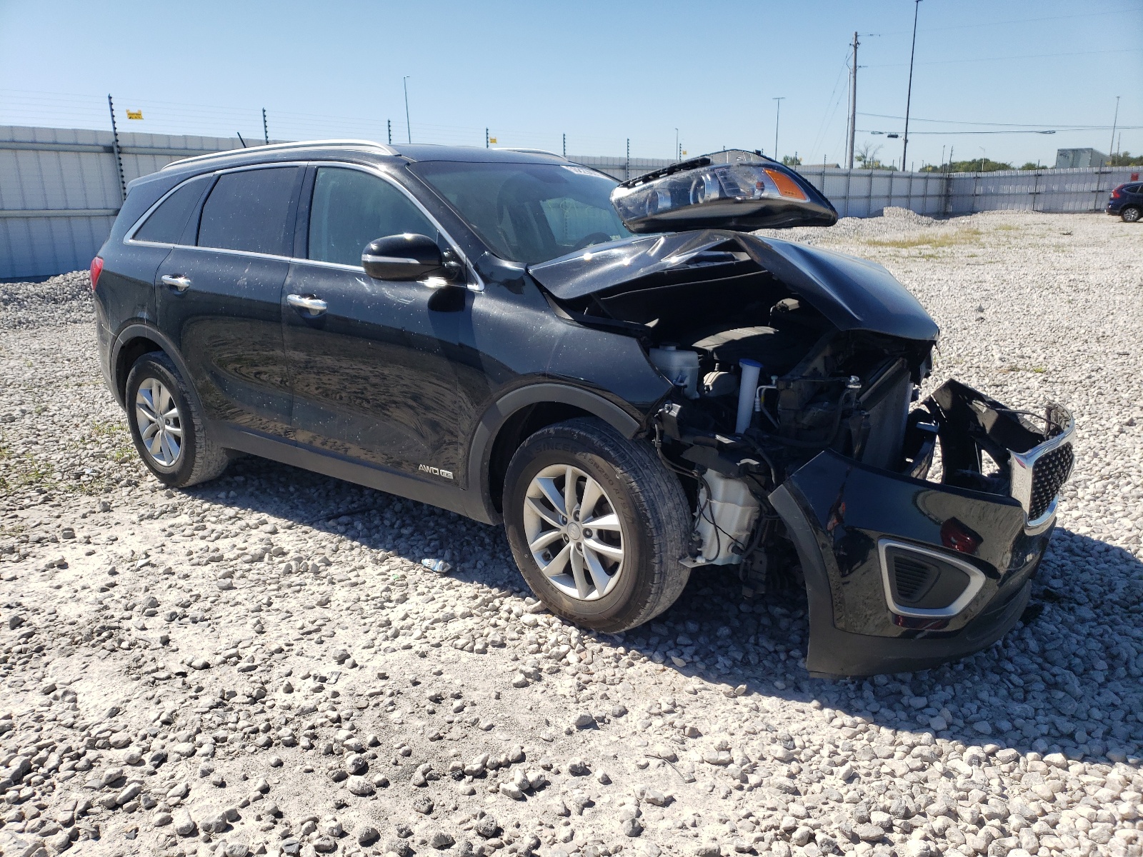 Photo 1 from auction – 2017 KIA SORENTO LX with VIN 5XYPGDA53HG281339