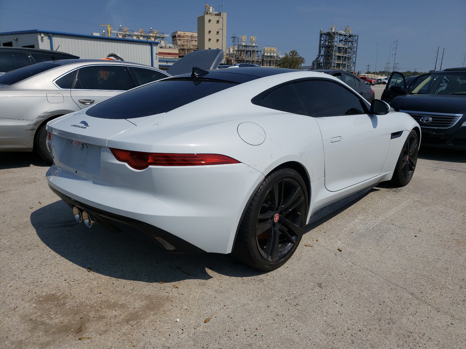 Photo 4 from auction – 2017 JAGUAR F-TYPE with VIN SAJWA6AT3H8K39740
