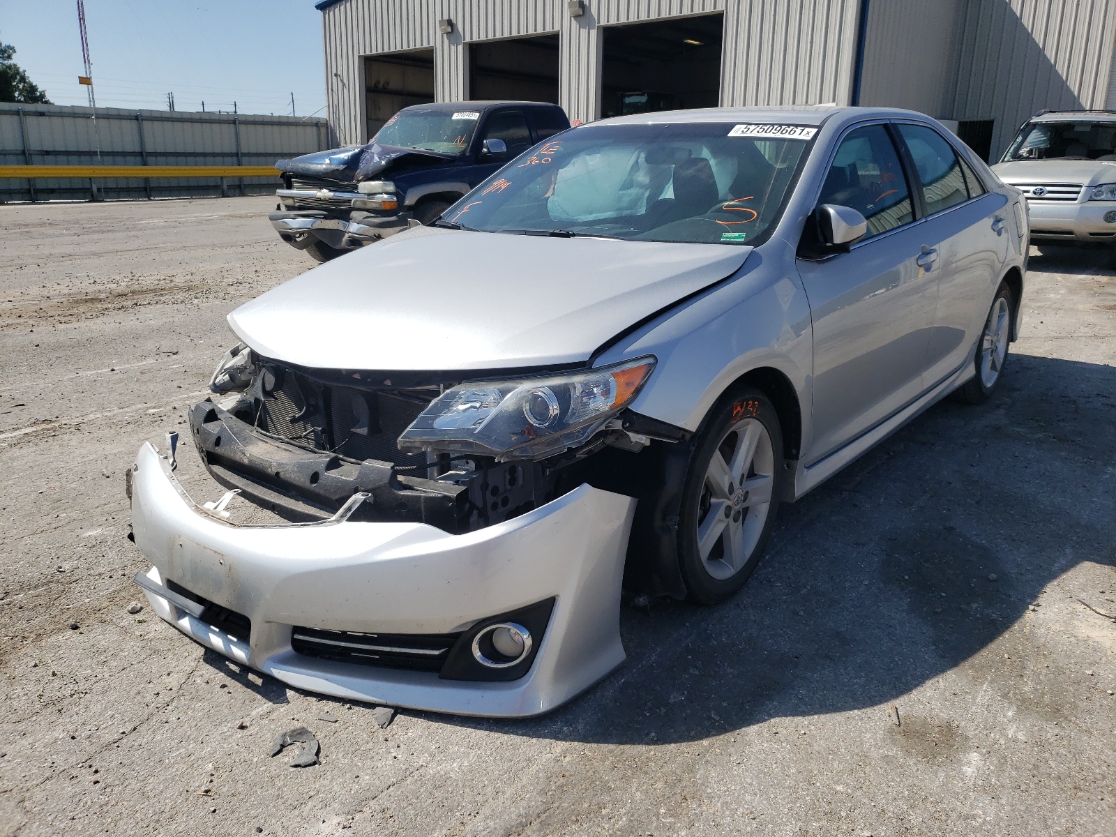 Photo 2 from auction – 2012 TOYOTA CAMRY BASE with VIN 4T1BF1FK1CU029117