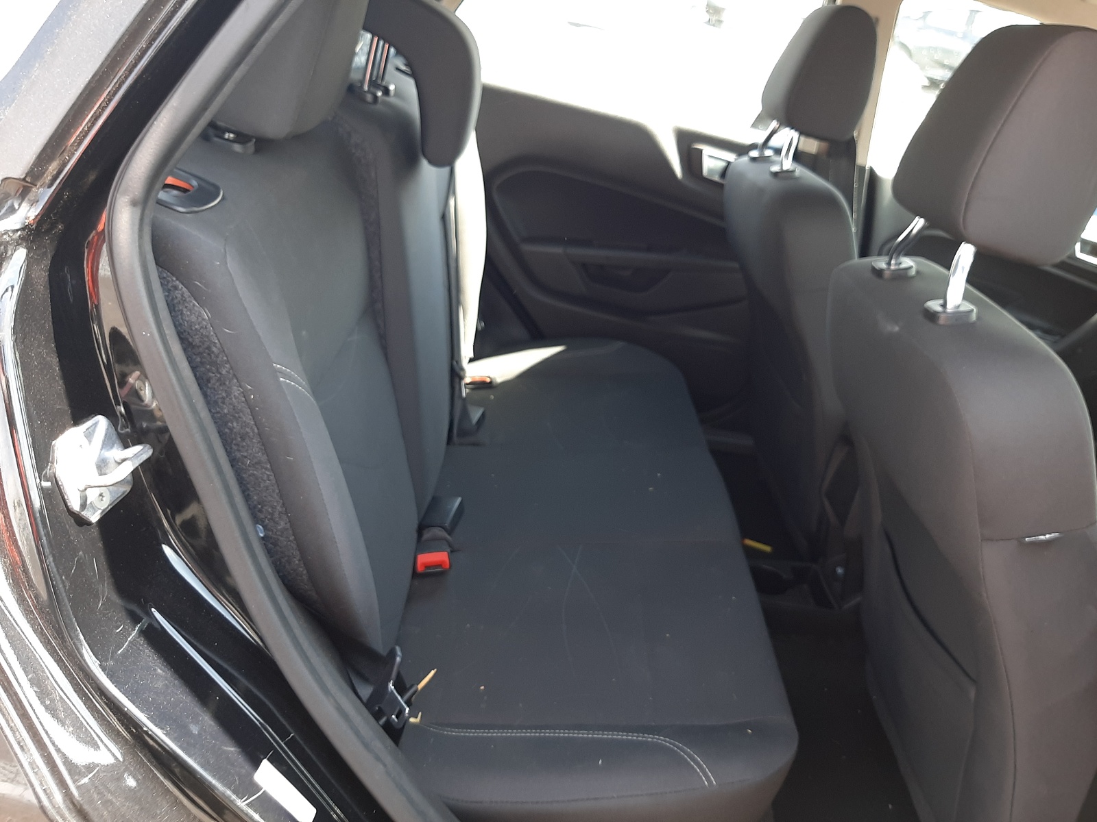 Photo 6 from auction – 2016 FORD FIESTA SE with VIN 3FADP4BJ1GM157169