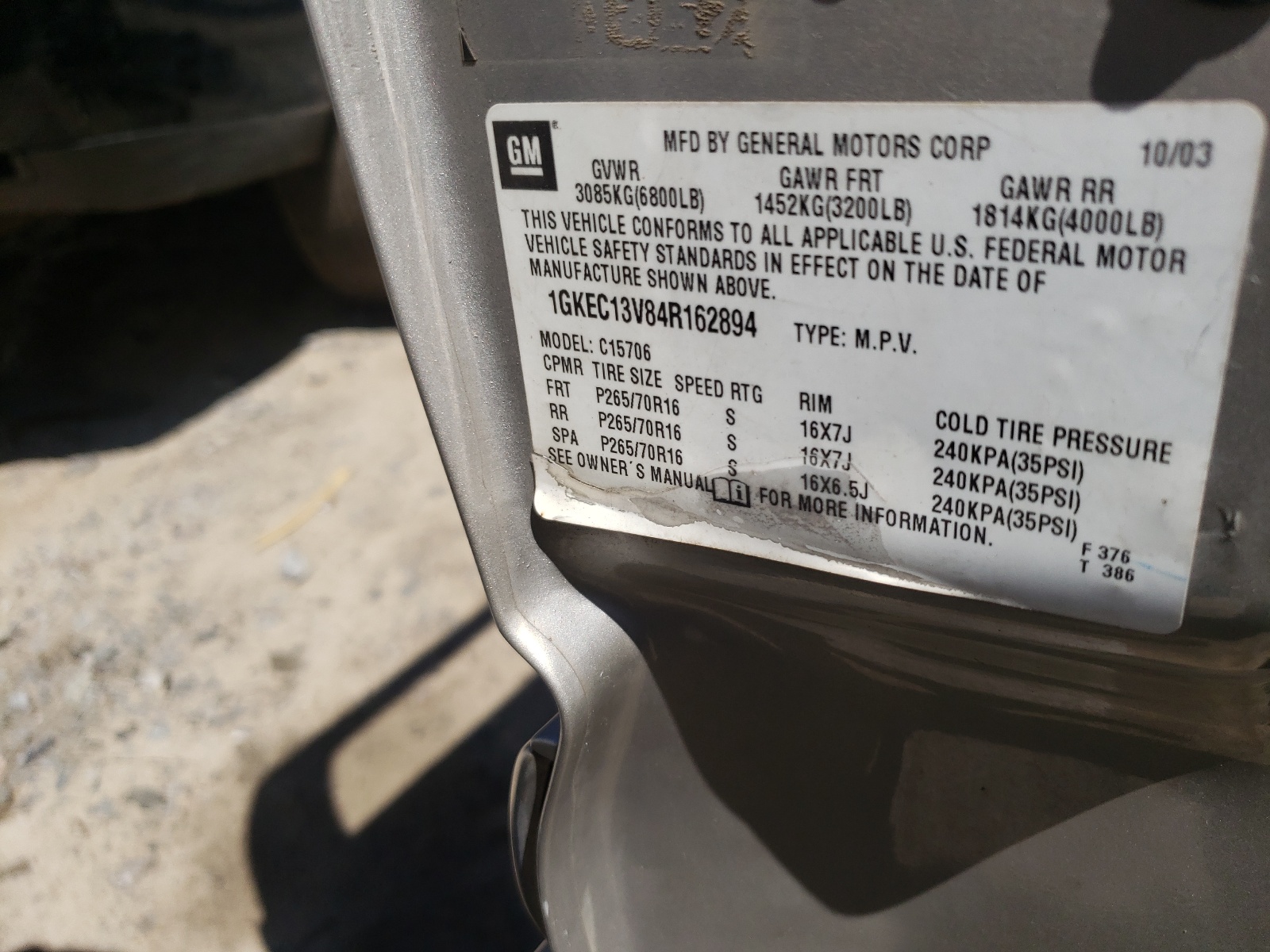 Photo 10 from auction – 2004 GMC YUKON with VIN 1GKEC13V84R162894