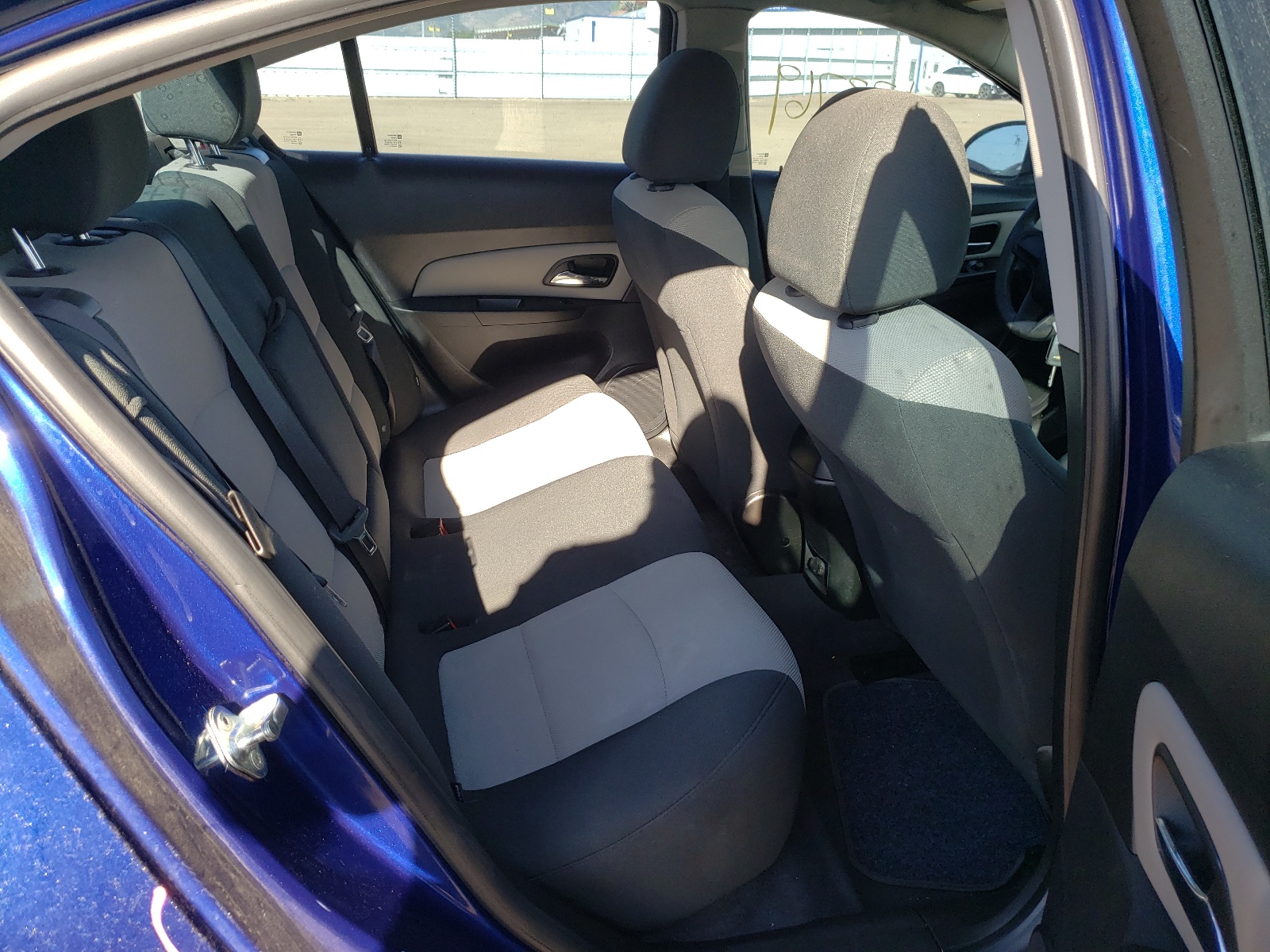 Photo 6 from auction – 2012 CHEVROLET CRUZE LS with VIN 1G1PC5SH4C7191092