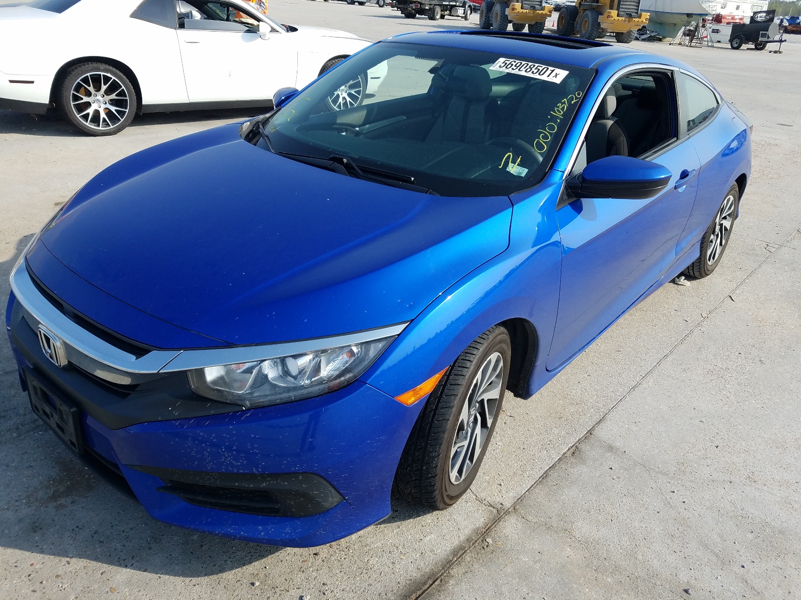 Photo 2 from auction – 2017 HONDA CIVIC LX with VIN 2HGFC4B01HH305747