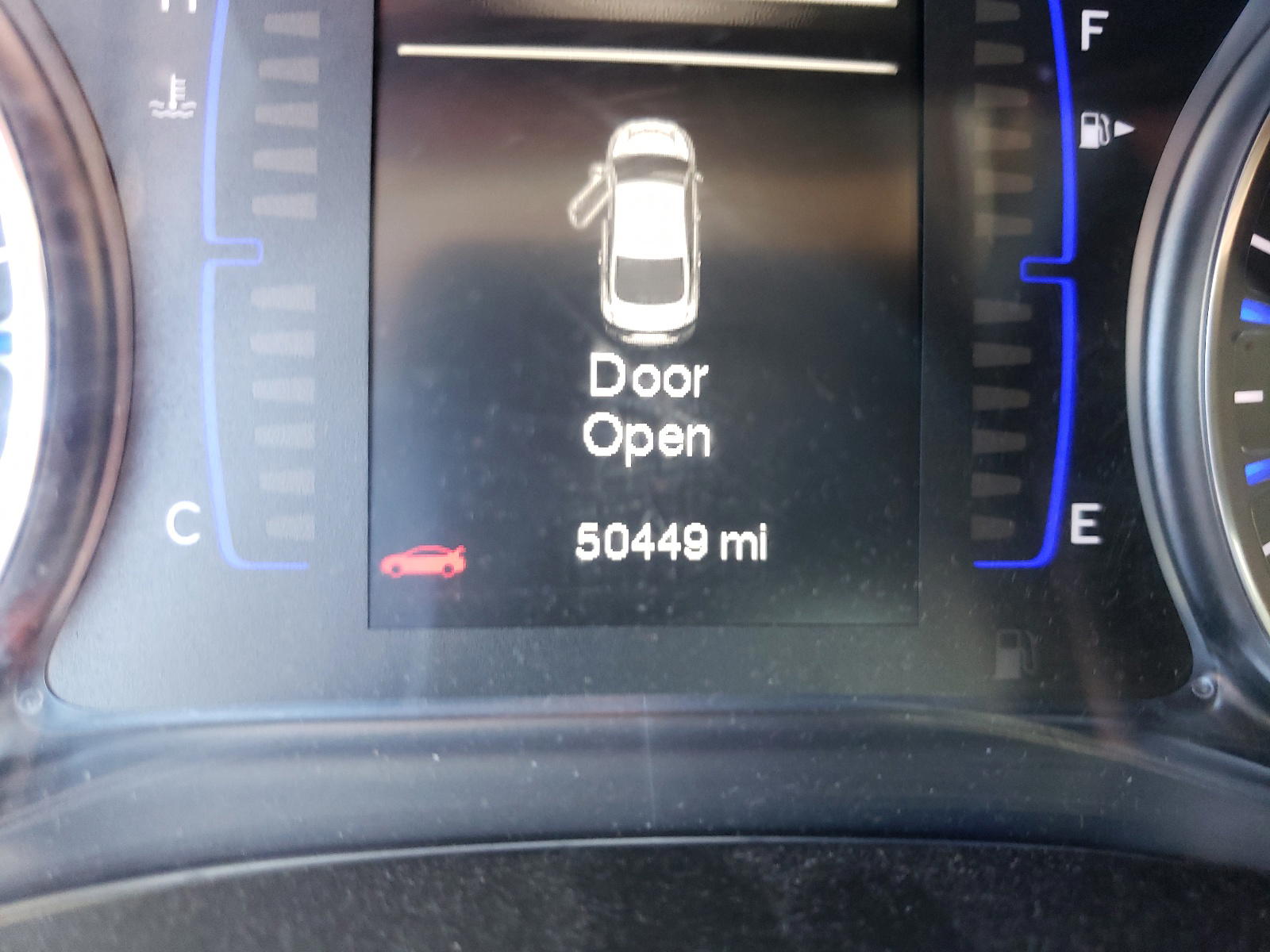 Photo 8 from auction – 2015 CHRYSLER 200 LIMITE with VIN 1C3CCCAB7FN708462