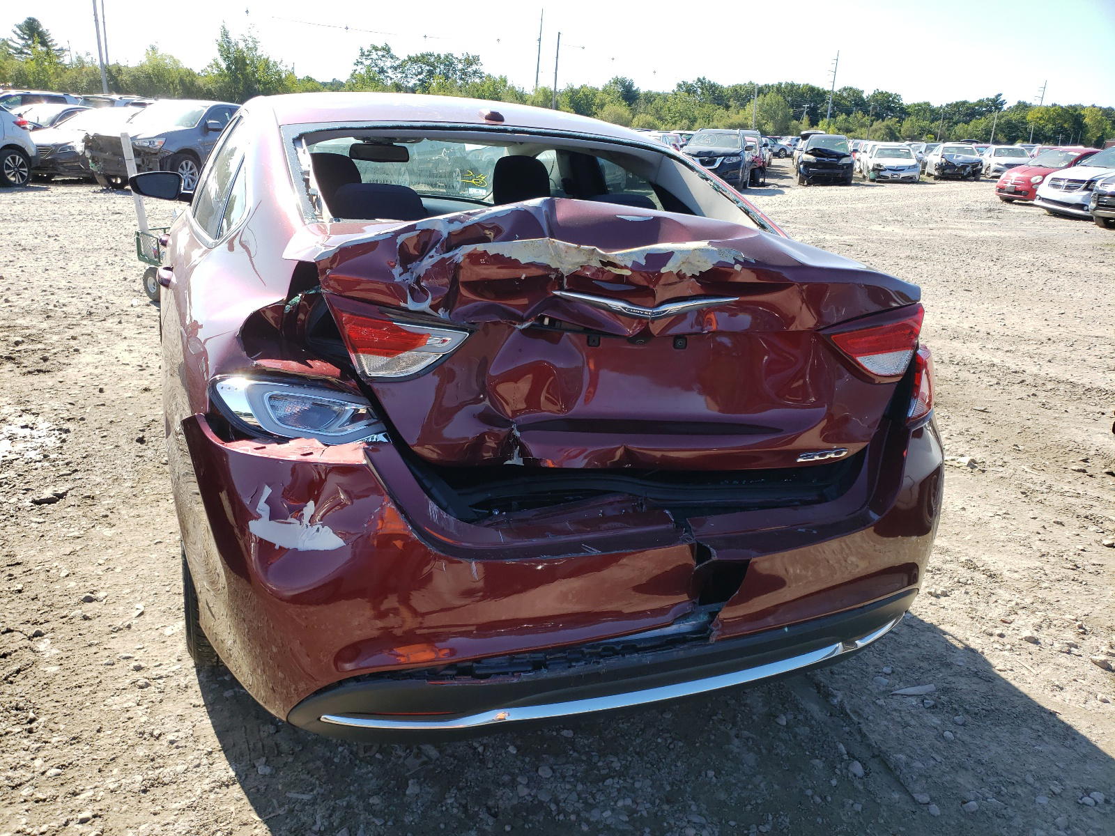 Photo 9 from auction – 2015 CHRYSLER 200 LIMITE with VIN 1C3CCCAB3FN705297