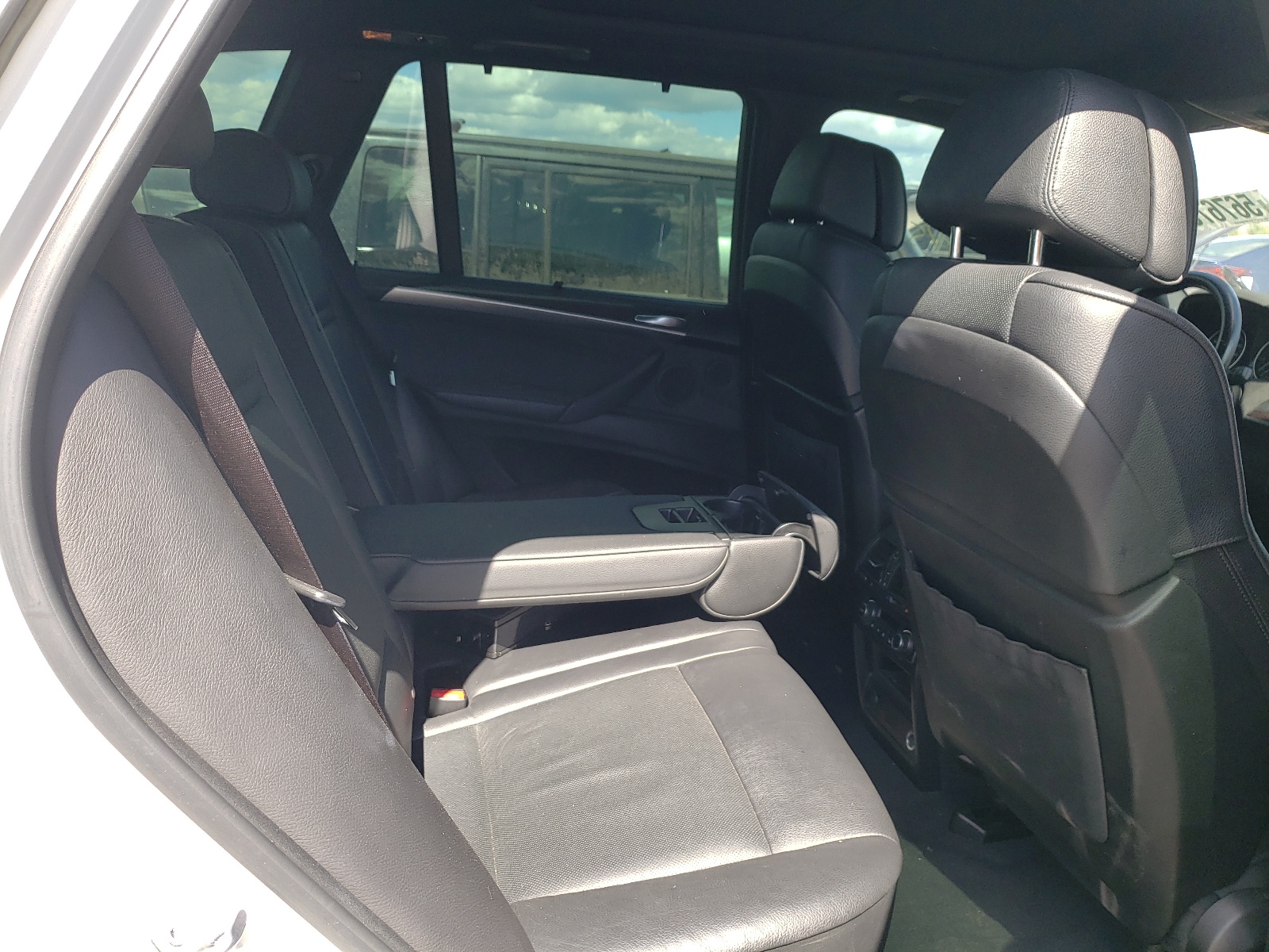 Photo 6 from auction – 2012 BMW X5 XDRIVE3 with VIN 5UXZV4C52CL764375