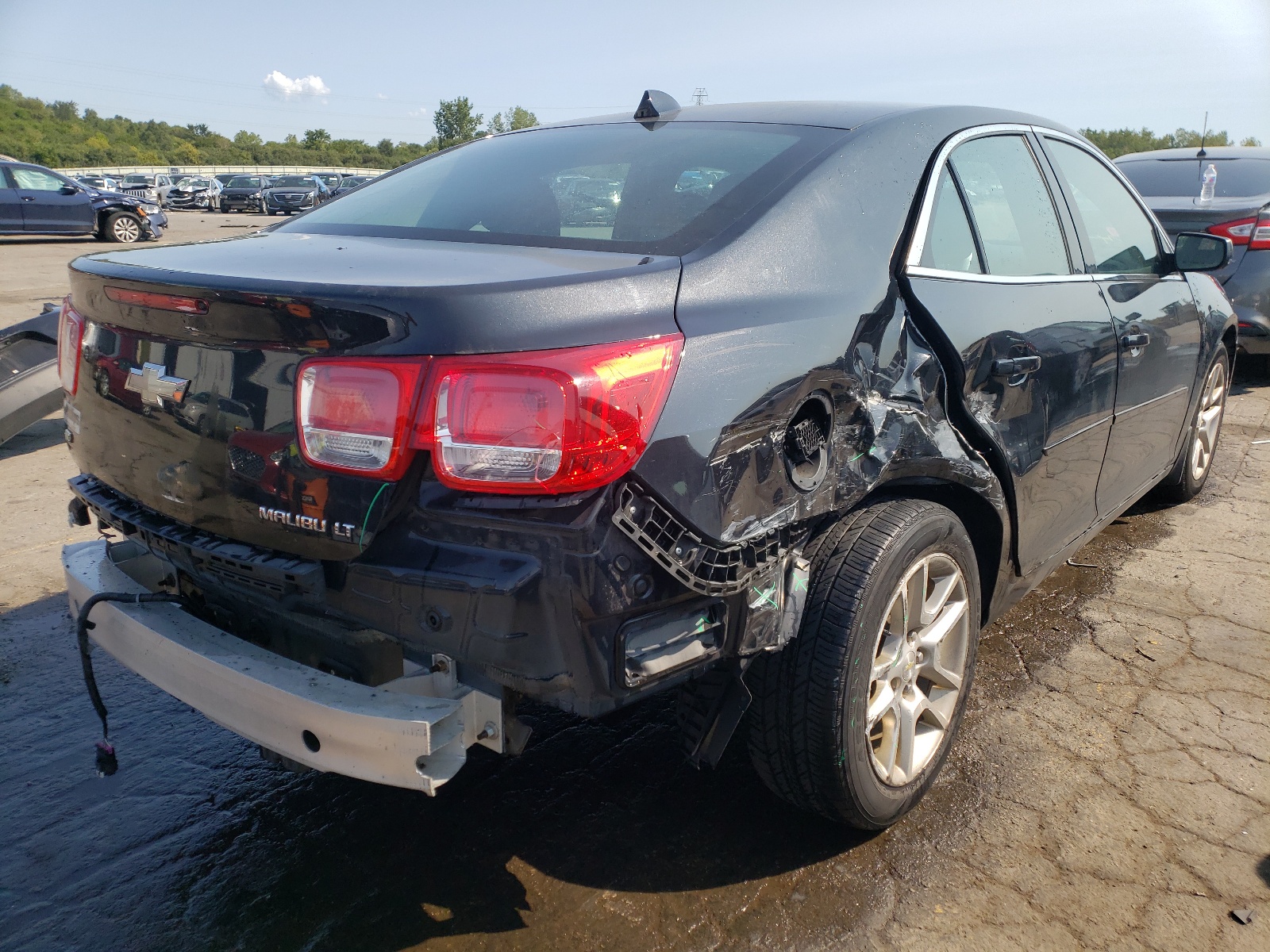 Photo 4 from auction – 2014 CHEVROLET MALIBU 1LT with VIN 1G11C5SL5EF234471