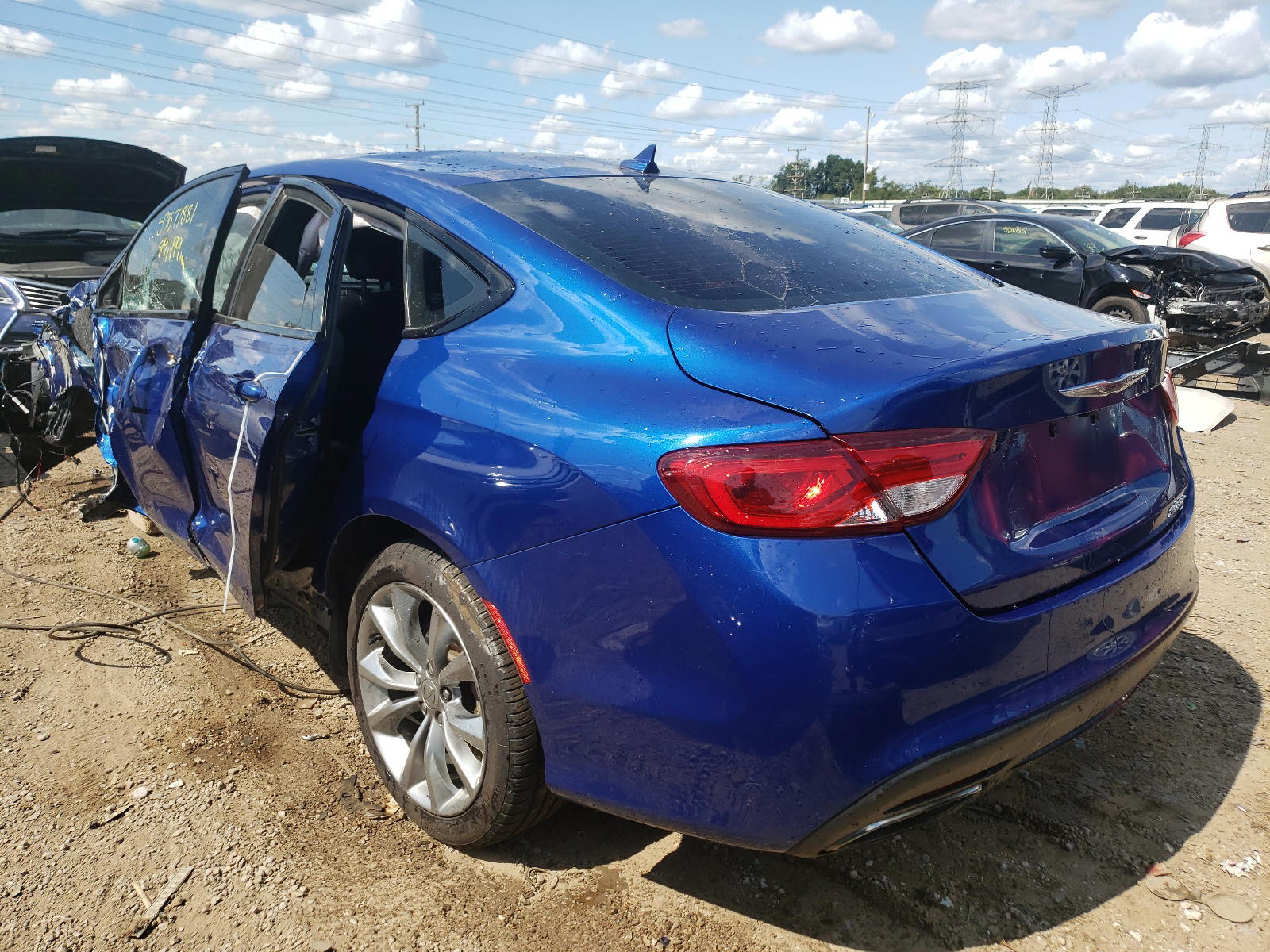 Photo 3 from auction – 2015 CHRYSLER 200 S with VIN 1C3CCCBB5FN646722