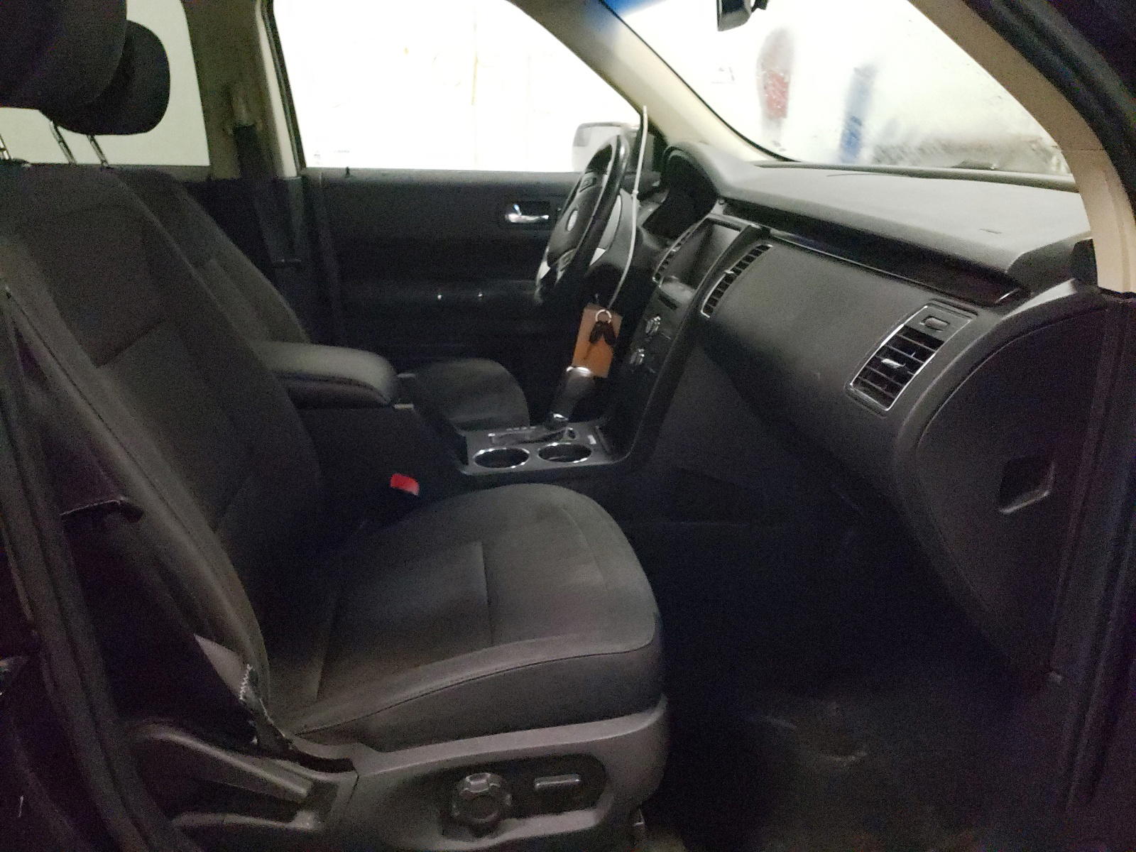 Photo 5 from auction – 2013 FORD FLEX SEL with VIN 2FMGK5C87DBD36803