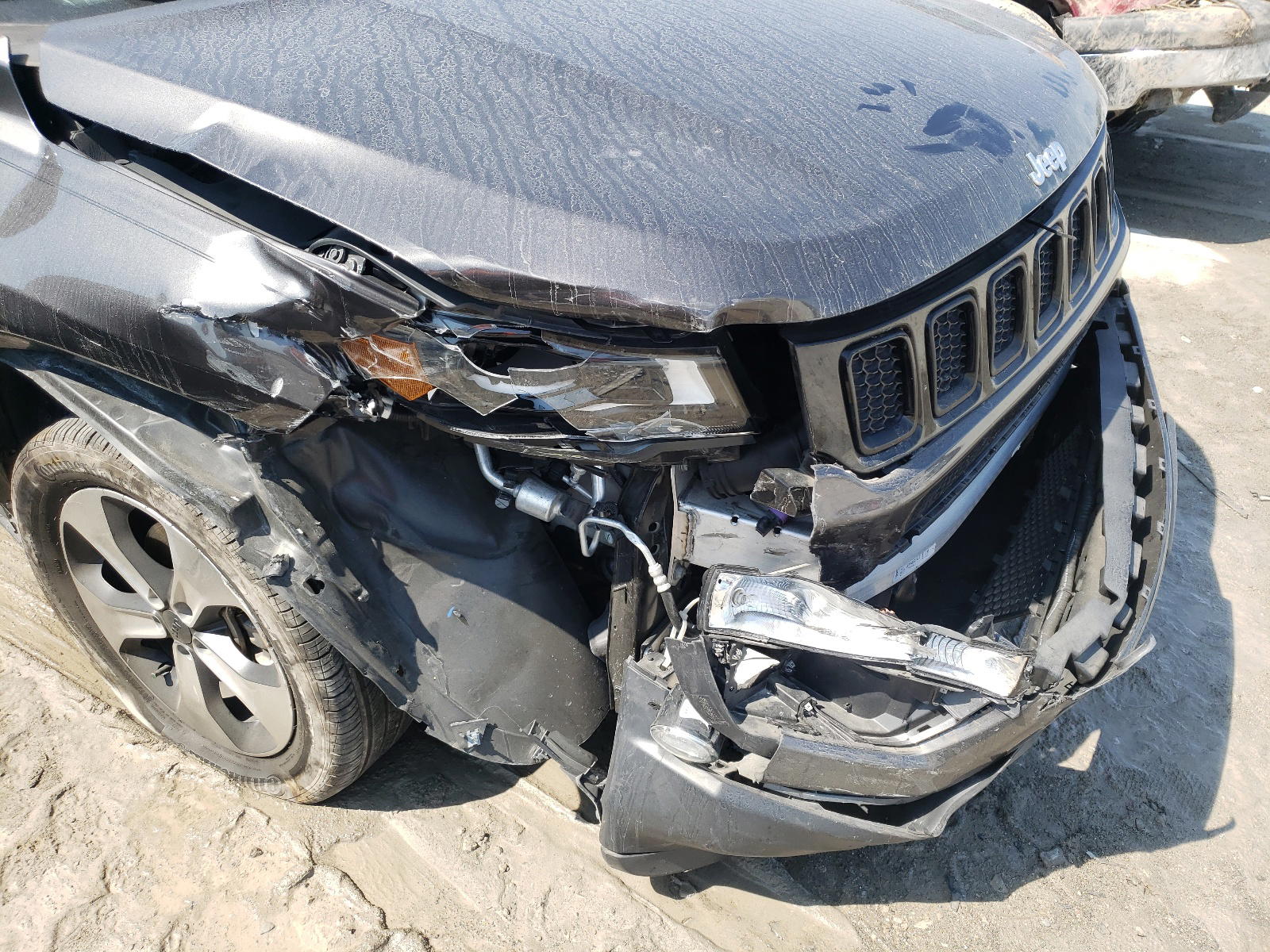 Photo 9 from auction – 2018 JEEP COMPASS LA with VIN 3C4NJCBB3JT468263