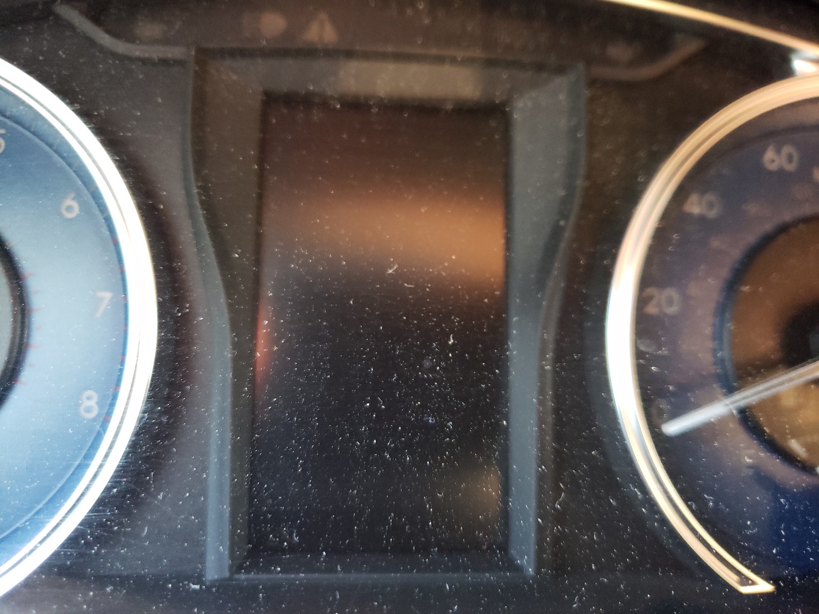 Photo 8 from auction – 2017 TOYOTA CAMRY LE with VIN 4T1BF1FK8HU626790