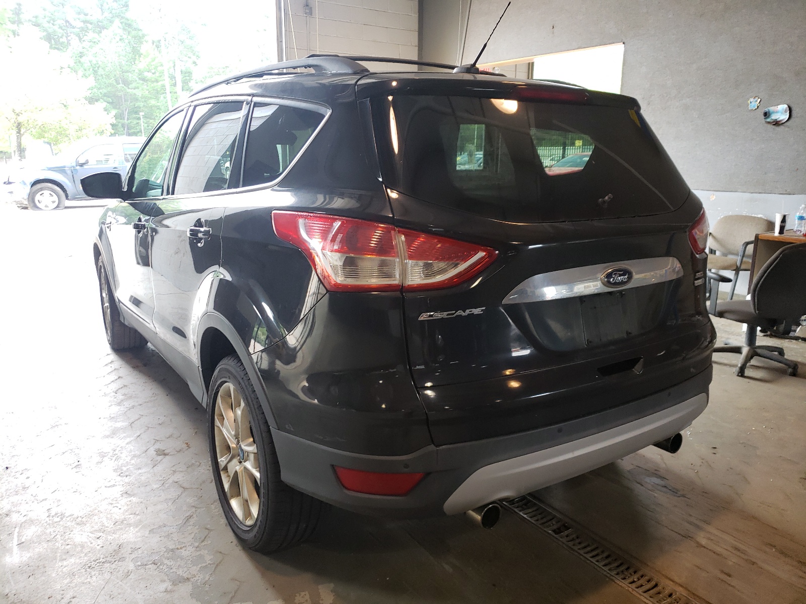 Photo 3 from auction – 2013 FORD ESCAPE SEL with VIN 1FMCU9H92DUB38500