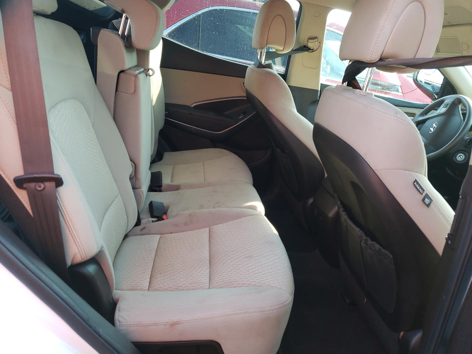 Photo 6 from auction – 2017 HYUNDAI SANTA FE S with VIN 5NMZU3LB9HH018969