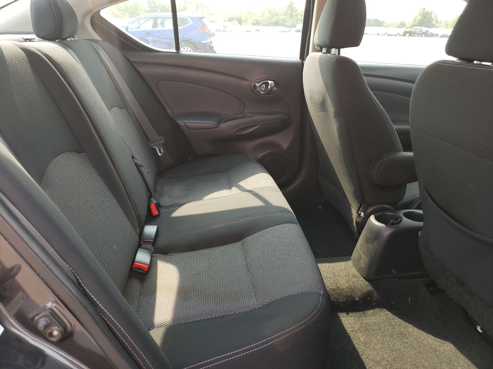 Photo 6 from auction – 2015 NISSAN VERSA S with VIN 3N1CN7AP7FL826152