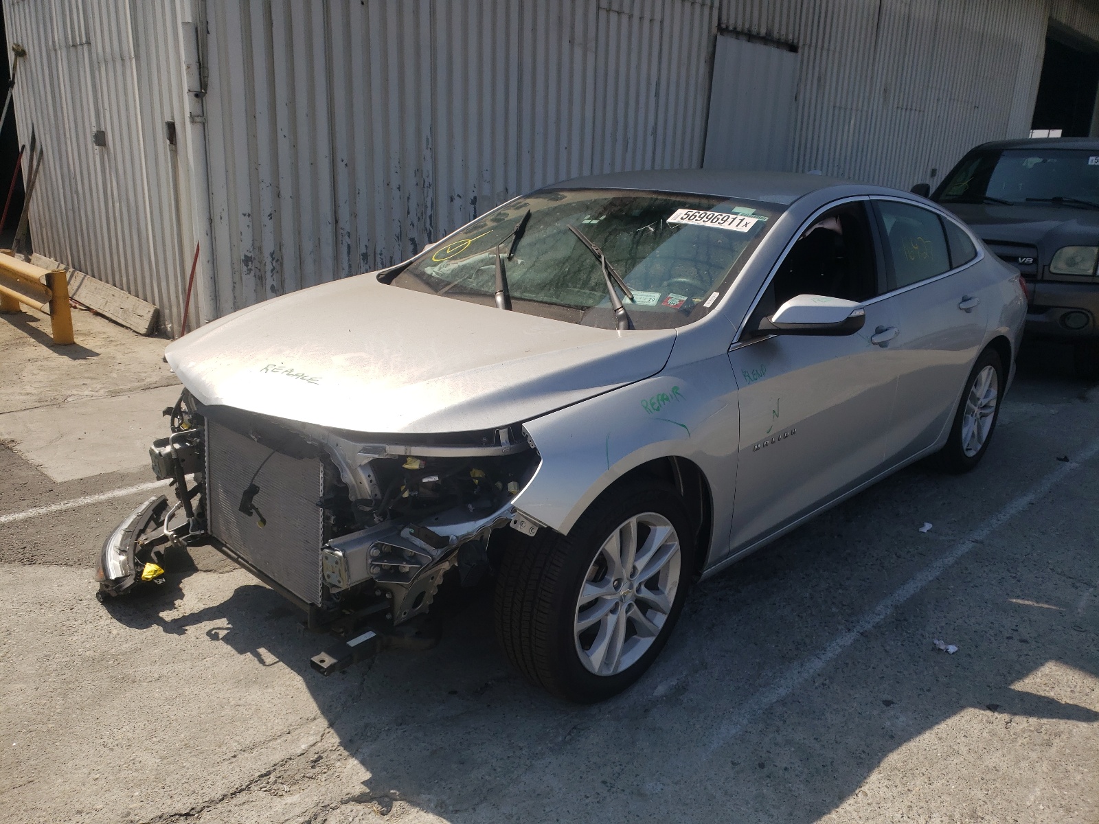 Photo 2 from auction – 2018 CHEVROLET MALIBU LT with VIN 1G1ZD5ST0JF270353
