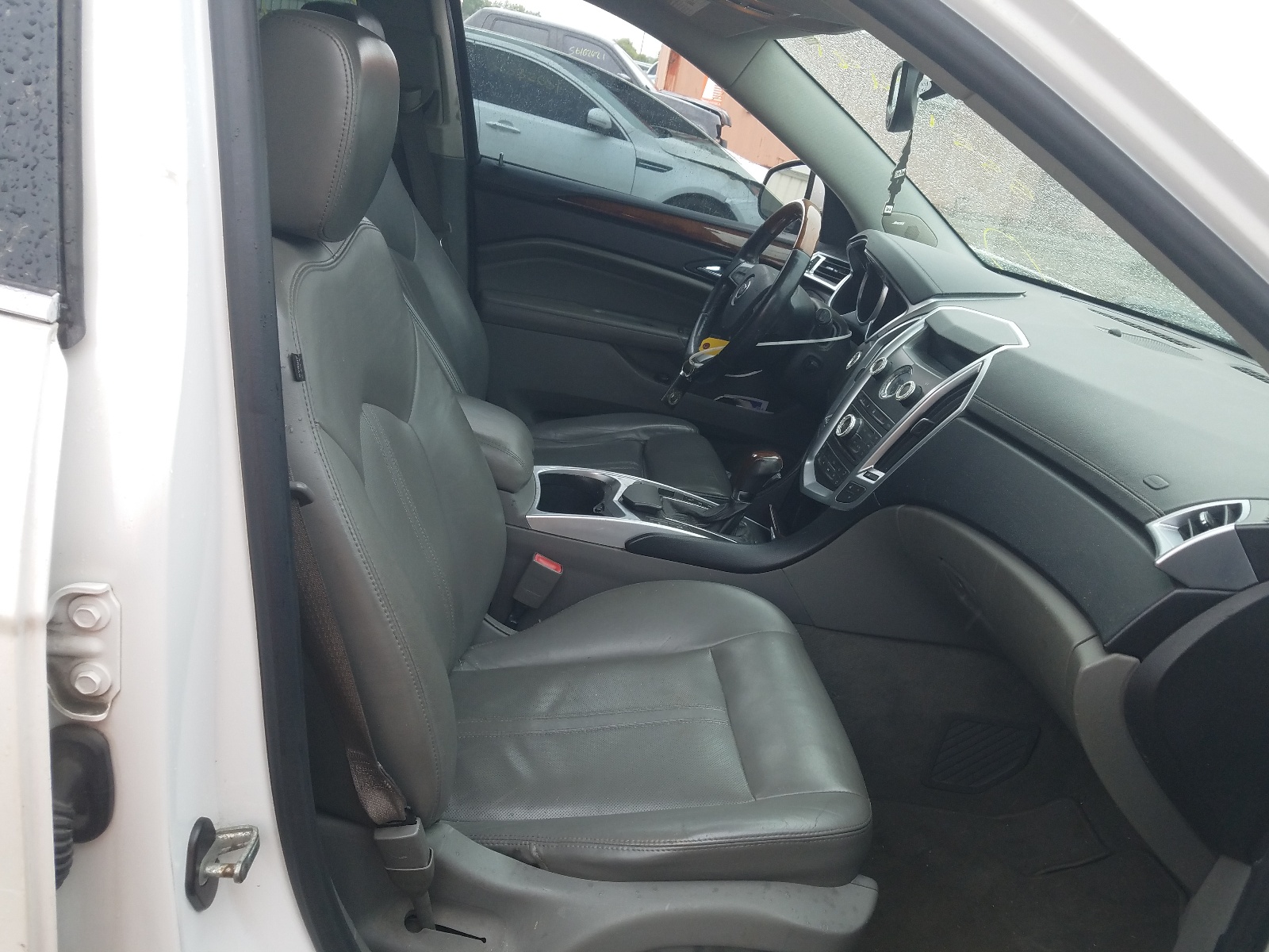 Photo 5 from auction – 2010 CADILLAC SRX PERFOR with VIN 3GYFNEEY7AS533068