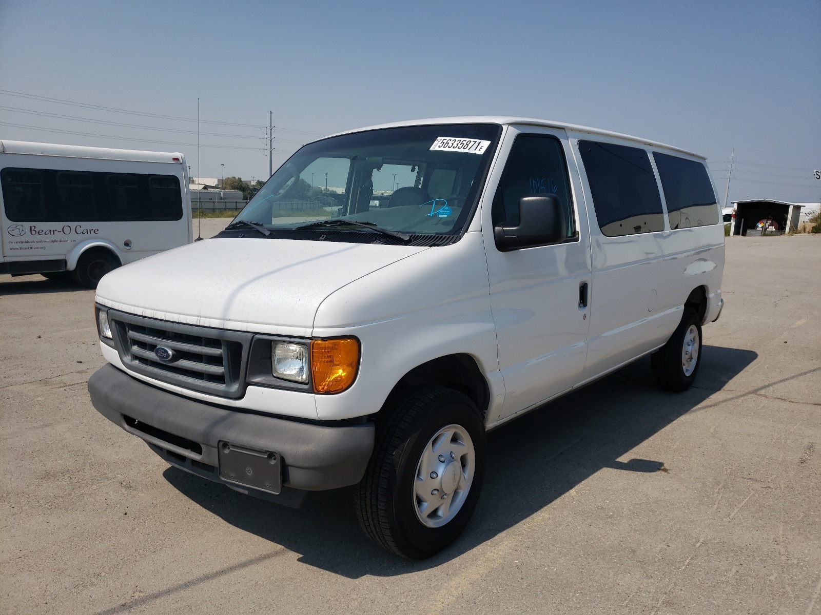 صورة رقم 2 من المزاد - 2004 FORD ECONOLINE مع VIN 1FBNE31L74HB06927