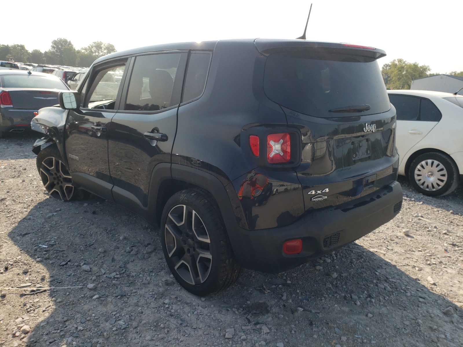 Photo 3 from auction – 2021 JEEP RENEGADE S with VIN ZACNJDAB1MPM41336