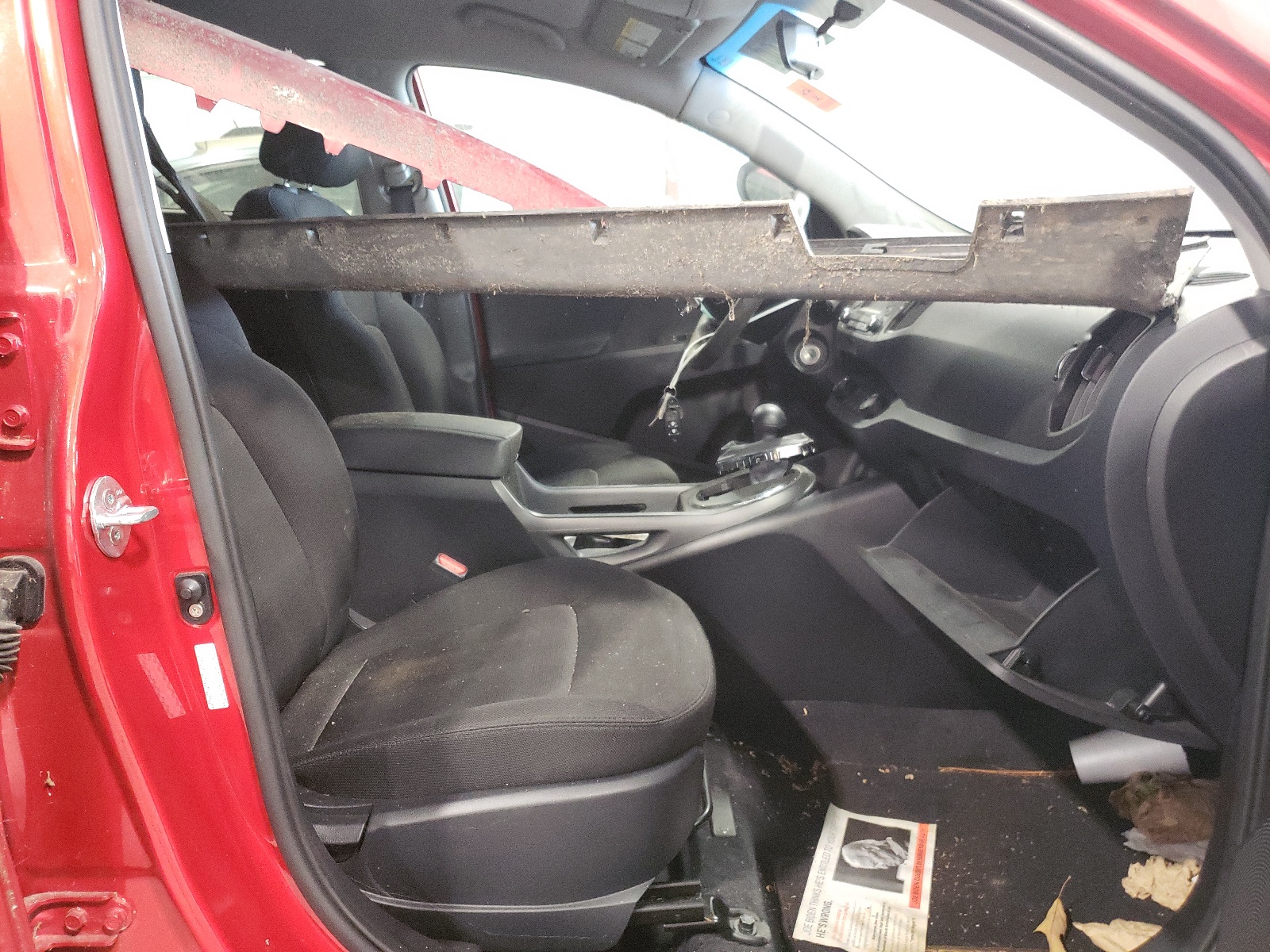 Photo 5 from auction – 2011 KIA SPORTAGE L with VIN KNDPB3A28B7050522