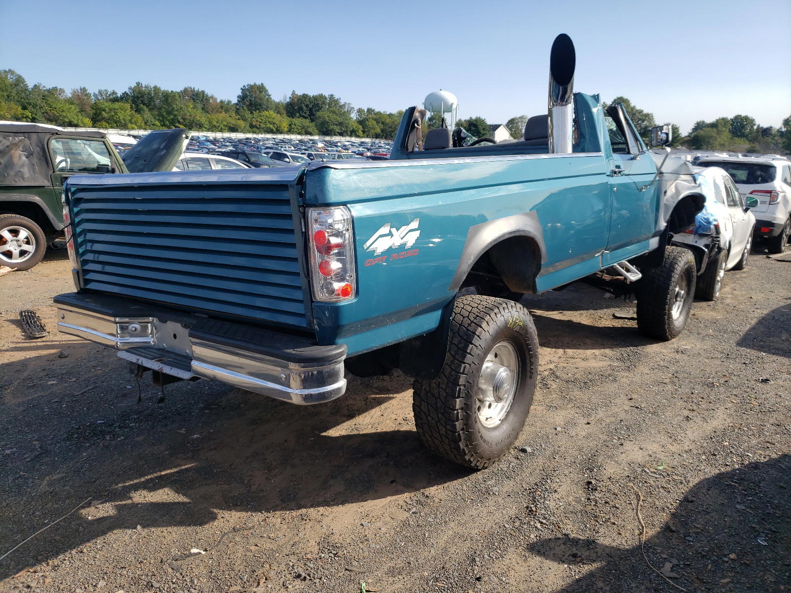 Photo 4 from auction – 1996 FORD F250 with VIN 2FTHF26F4TCA41270