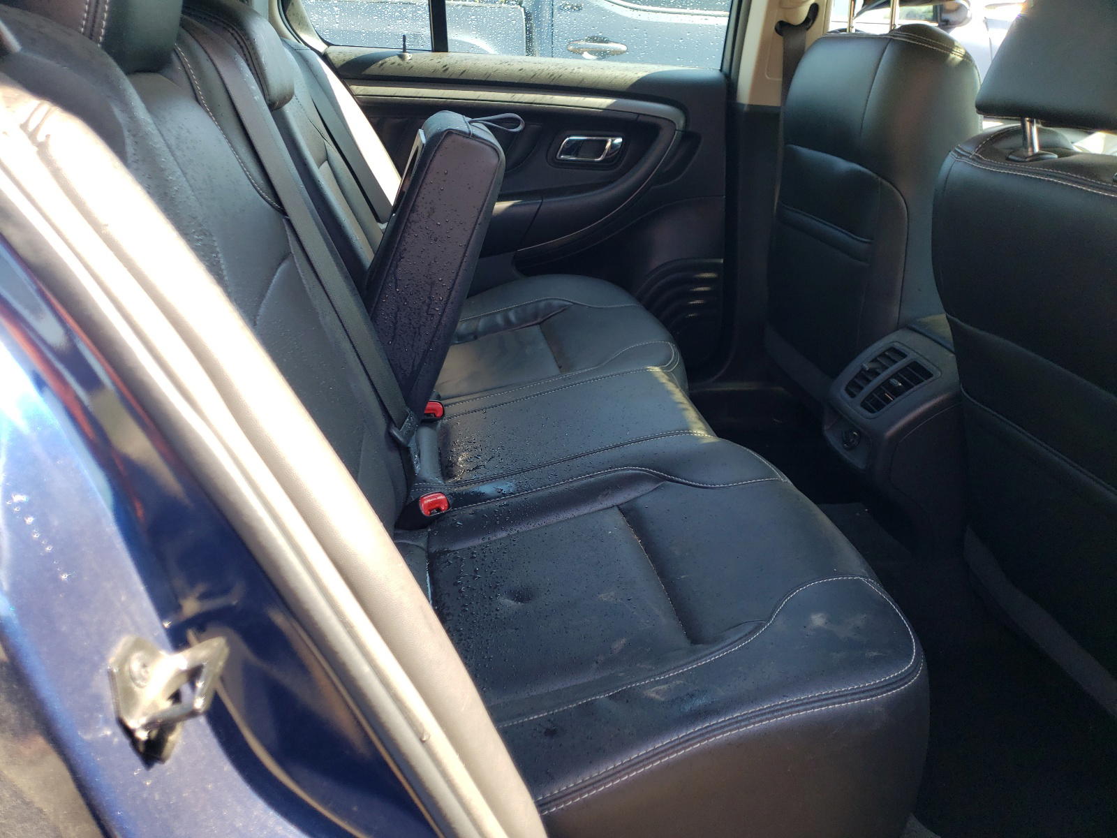 Photo 6 from auction – 2012 FORD TAURUS SEL with VIN 1FAHP2EW7CG110813