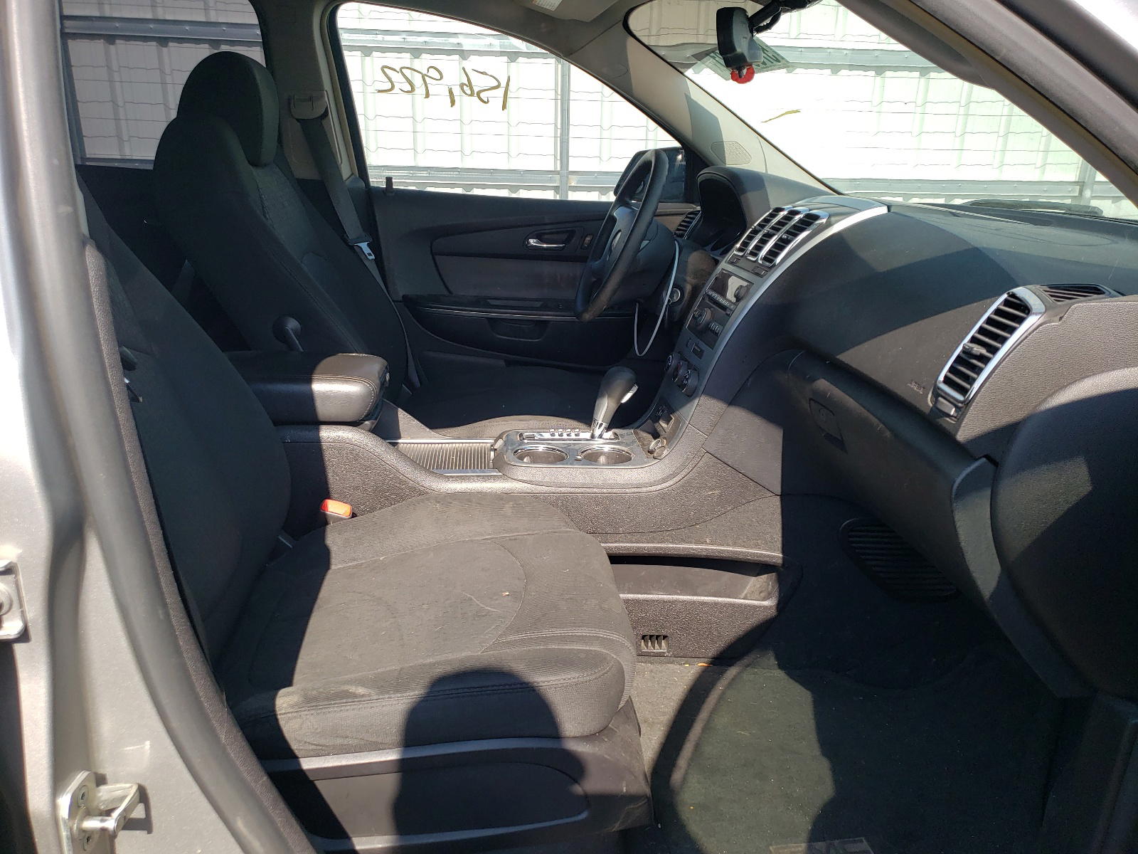 Photo 5 from auction – 2008 GMC ACADIA with VIN 1GKER13718J128333
