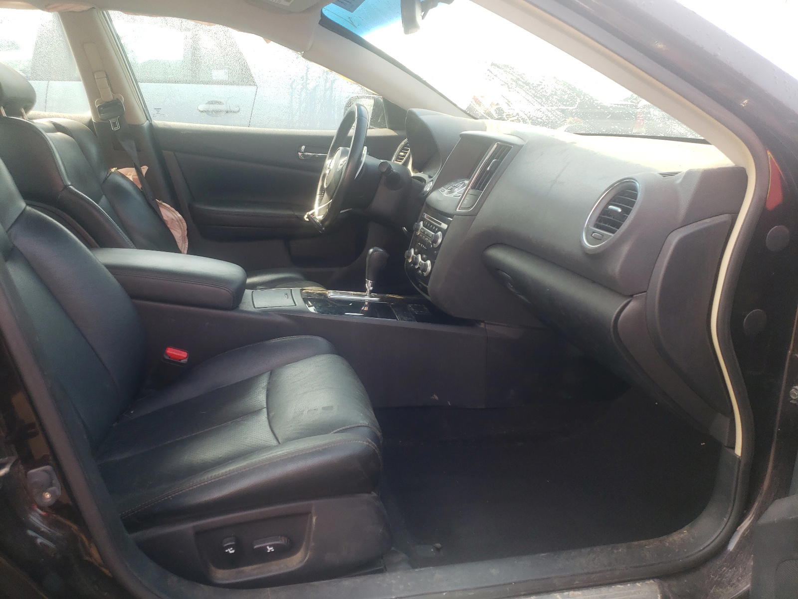 Photo 5 from auction – 2010 NISSAN MAXIMA S with VIN 1N4AA5AP4AC802454