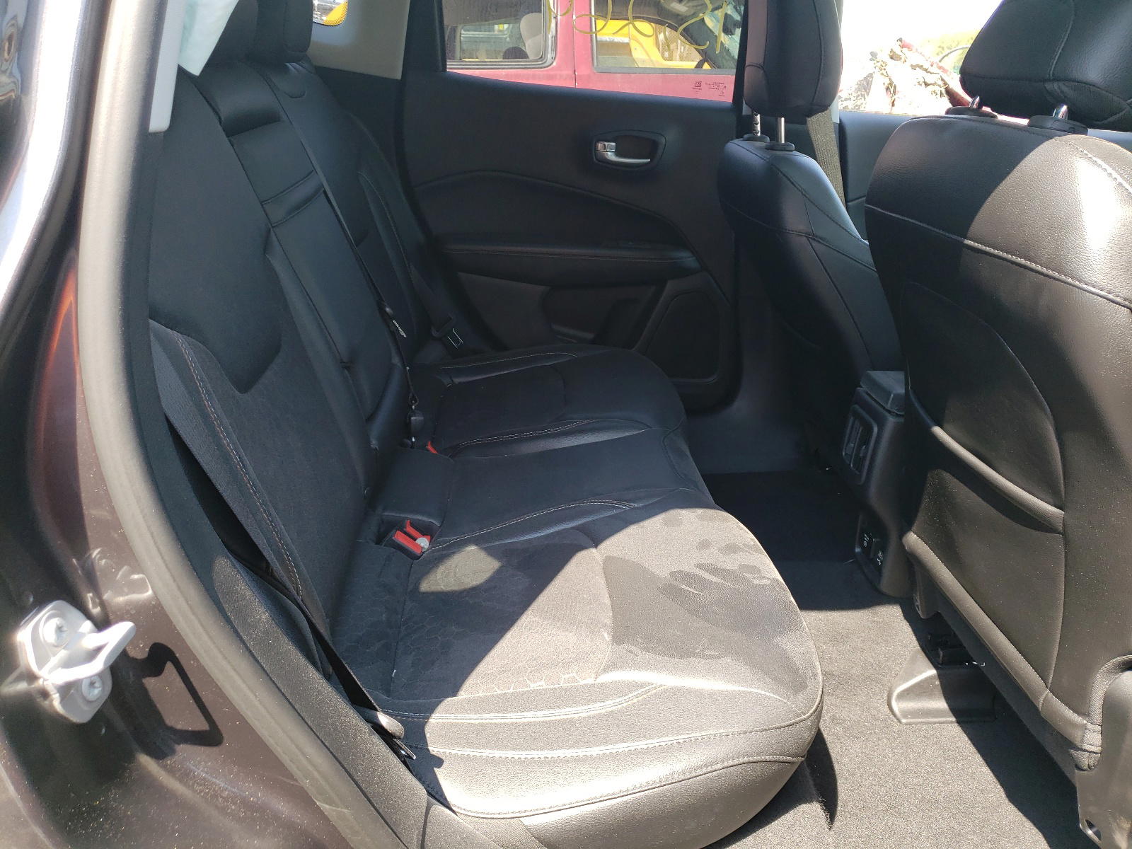 Photo 6 from auction – 2018 JEEP COMPASS LA with VIN 3C4NJCBB3JT468263