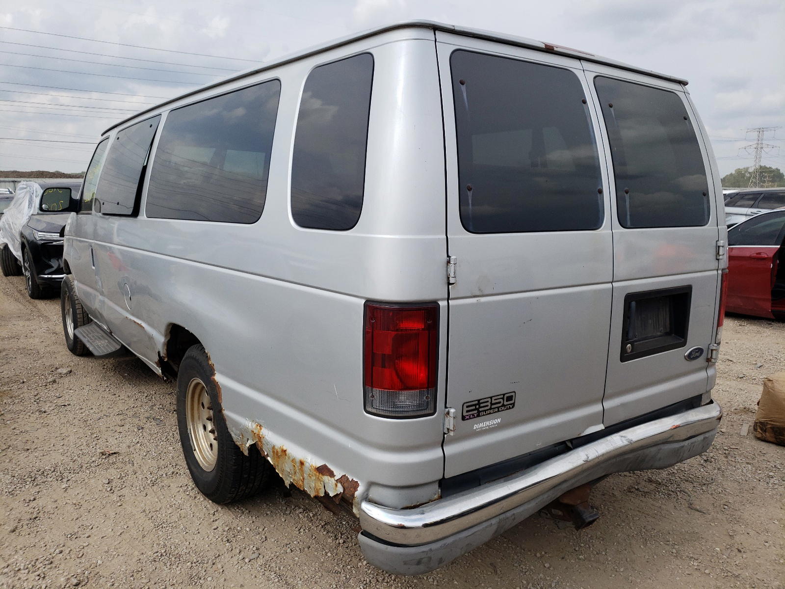 Photo 3 from auction – 2002 FORD ECONOLINE with VIN 1FBSS31L82HB38956