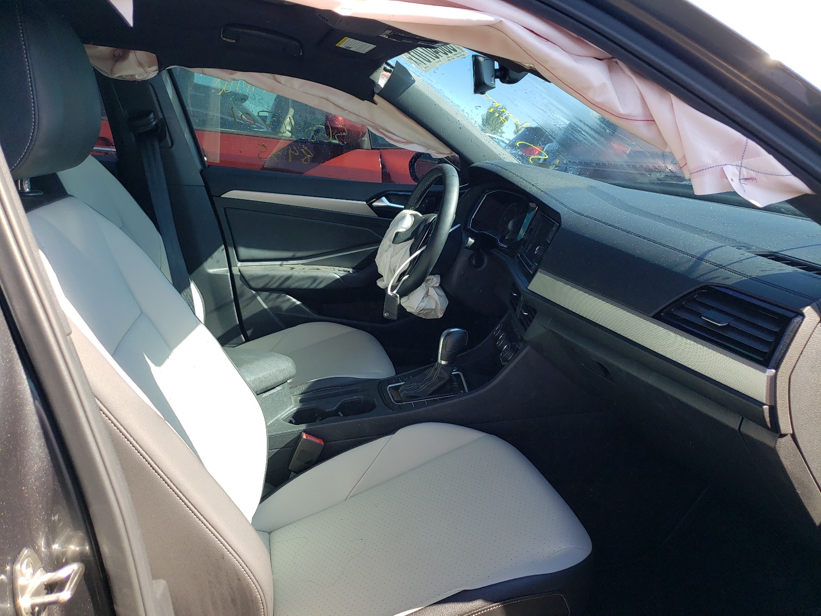 Photo 5 from auction – 2019 VOLKSWAGEN JETTA S with VIN 3VWCB7BU0KM272898