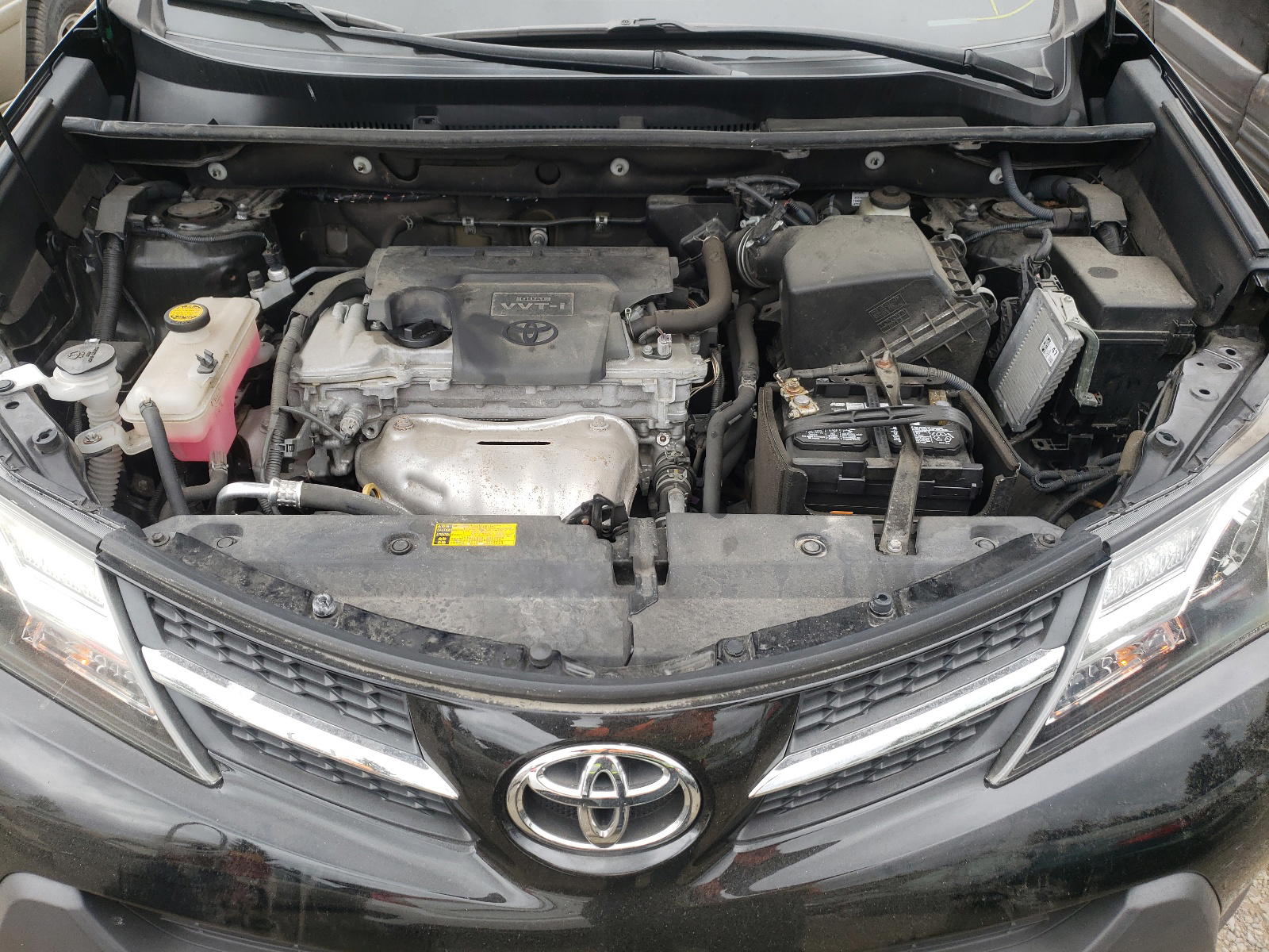 Photo 7 from auction – 2015 TOYOTA RAV4 LE with VIN 2T3BFREV2FW363761