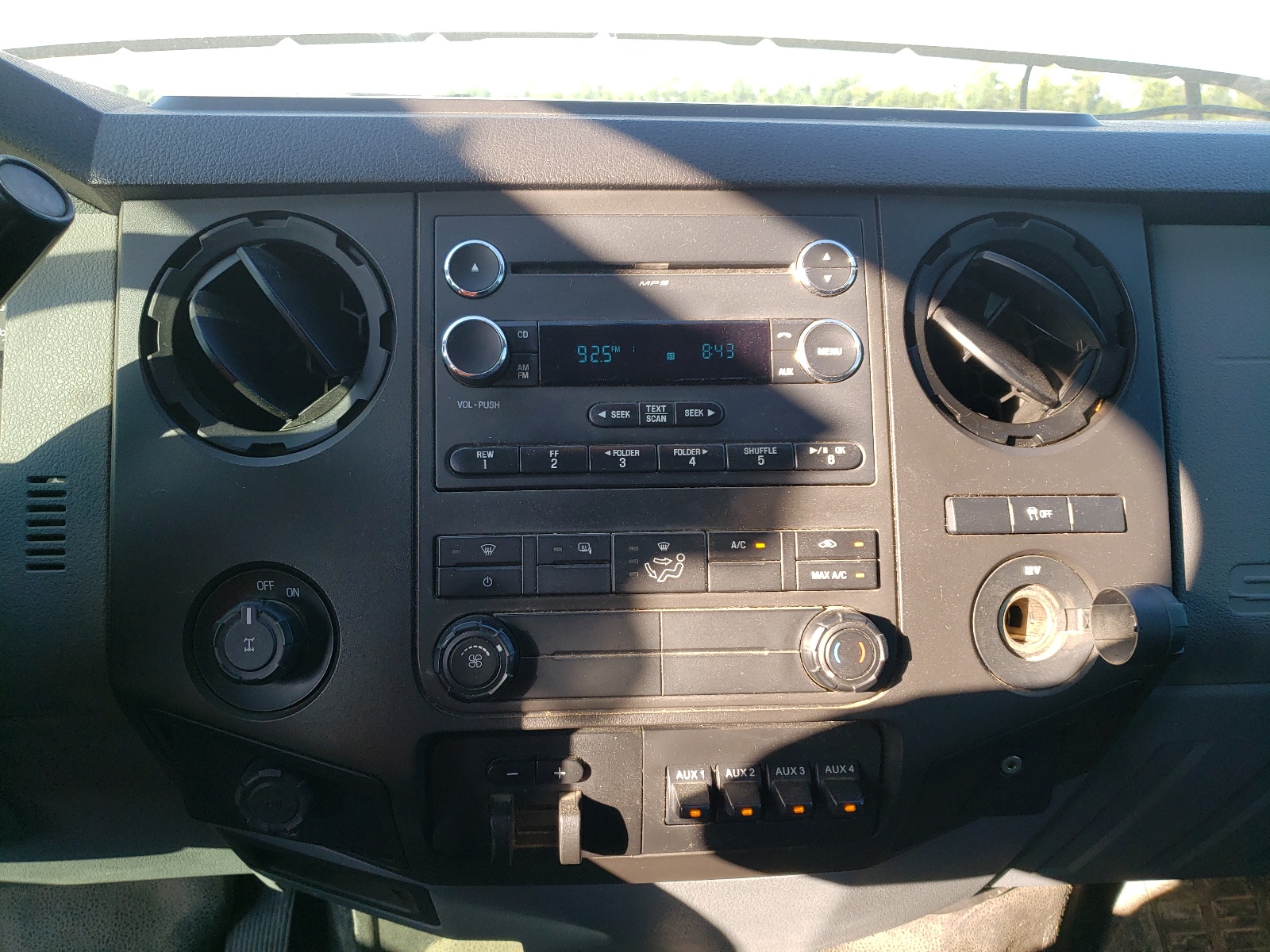 Photo 9 from auction – 2013 FORD F250 SUPER with VIN 1FT7W2A62DEA60639