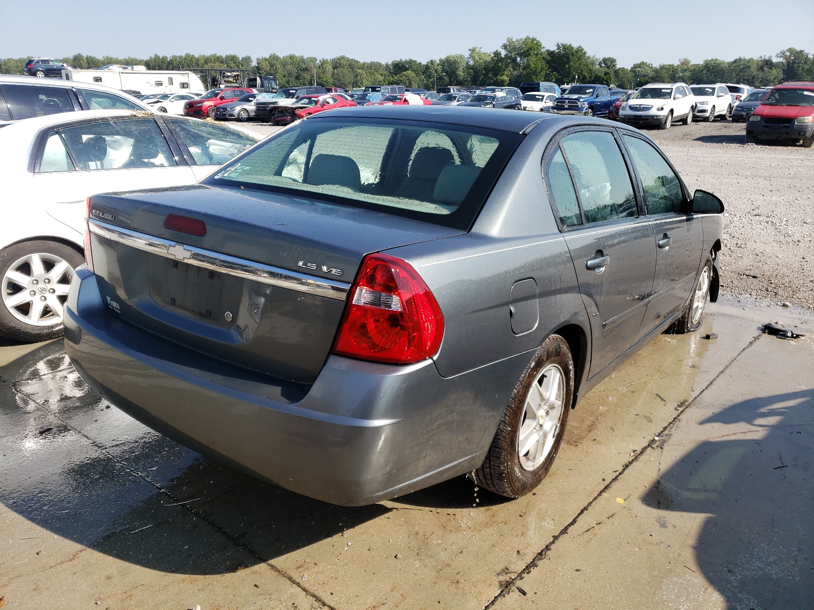 Photo 4 from auction – 2005 CHEVROLET MALIBU LS with VIN 1G1ZT54895F136443