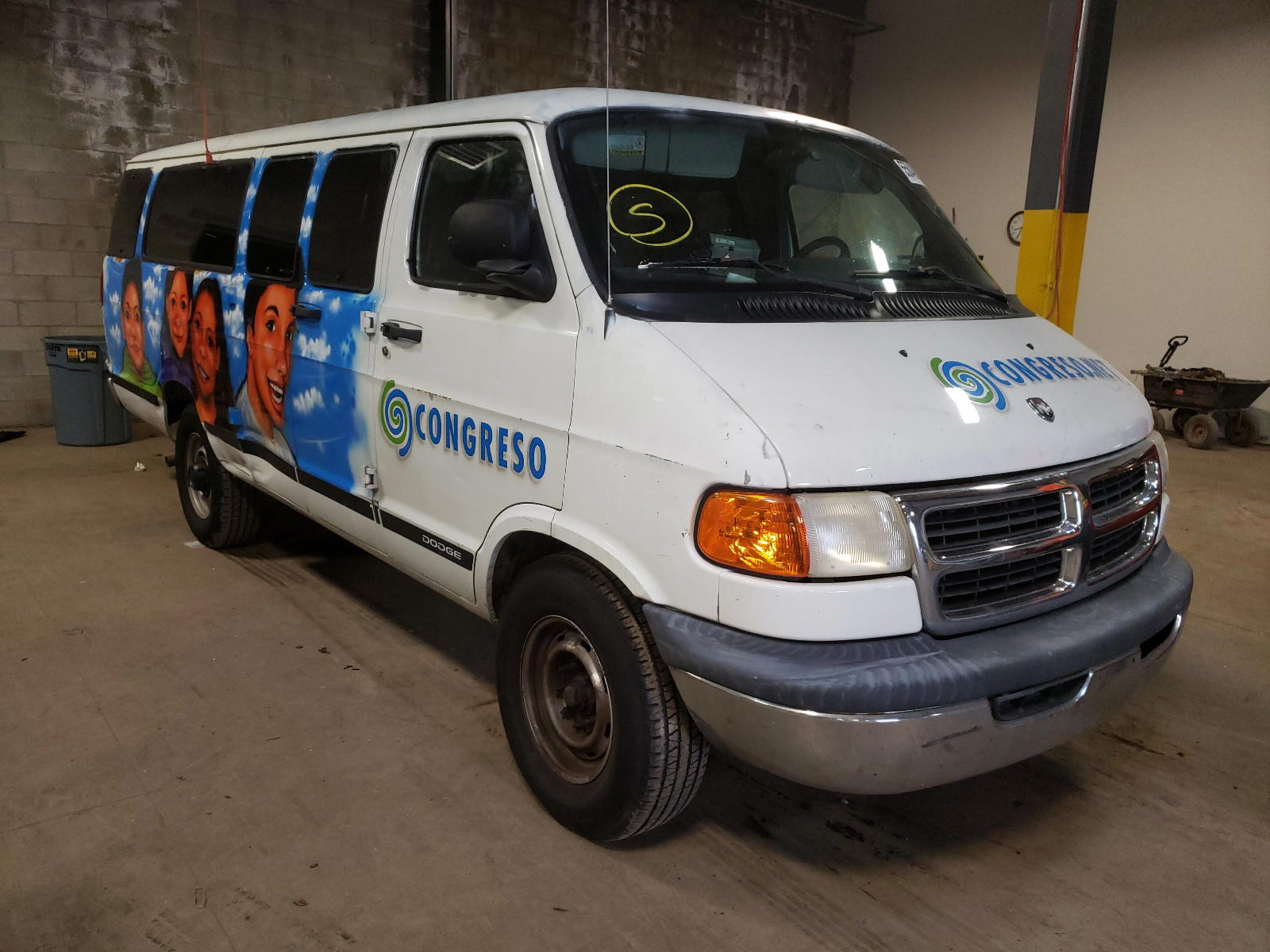 DODGE RAM WAGON 2001 with VIN 2B5WB35YX1K543725 - Photo from auction