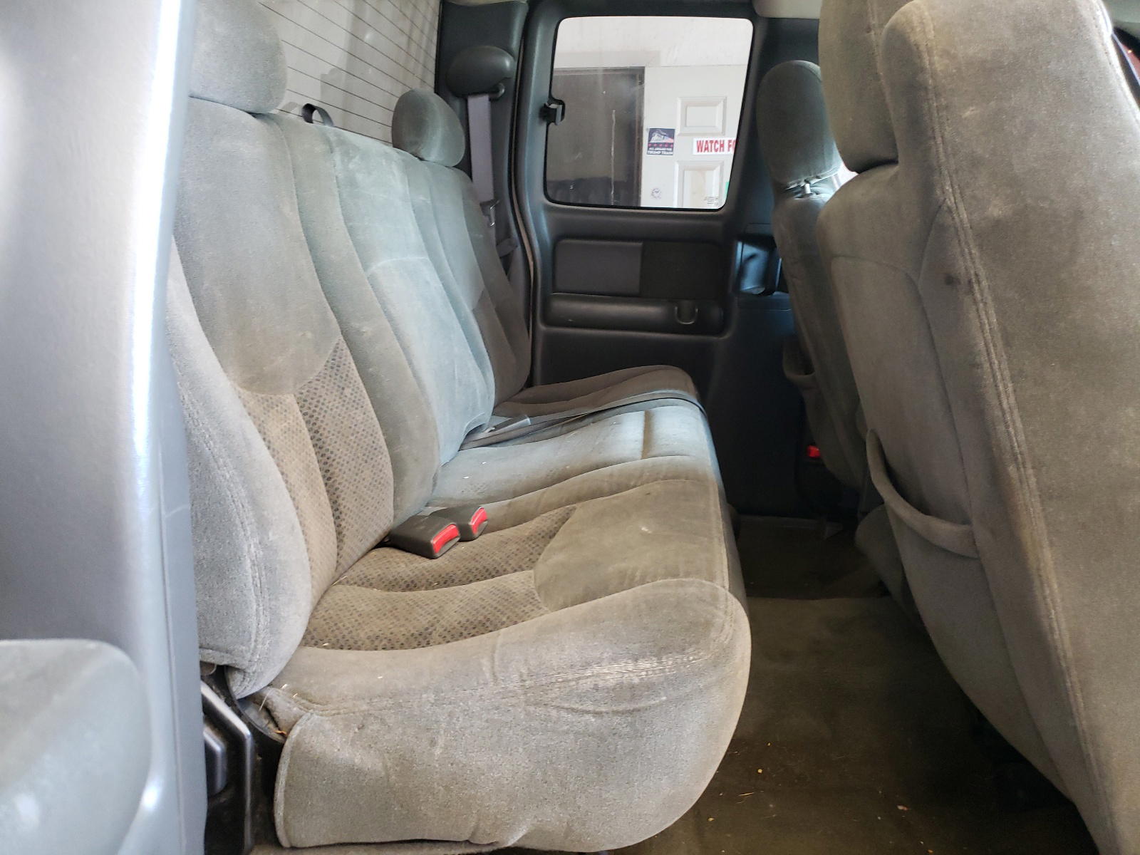 Photo 6 from auction – 2003 CHEVROLET SILVERADO with VIN 1GCHK29UX3E347518