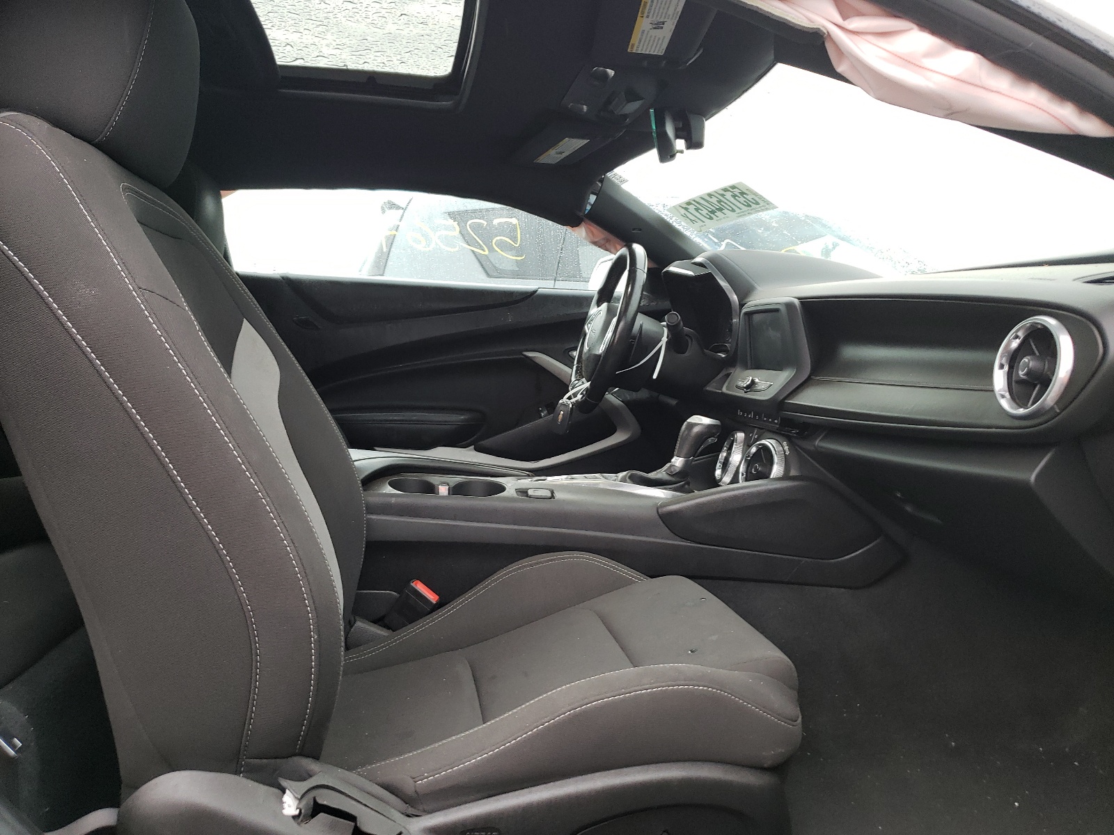Photo 5 from auction – 2018 CHEVROLET CAMARO LT with VIN 1G1FB1RX5J0186218